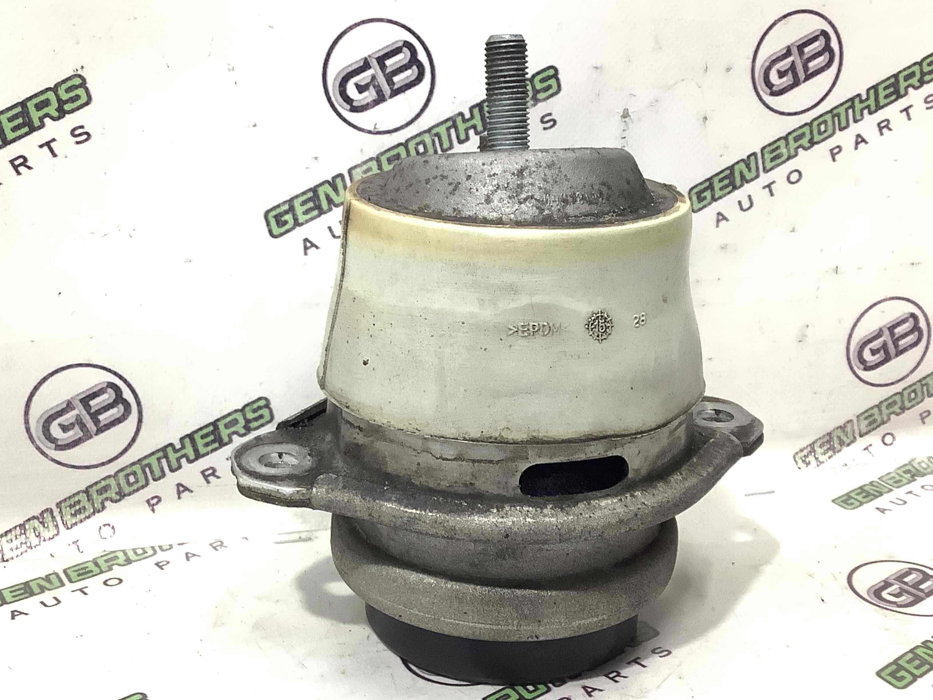 Подушка кріплення двигуна