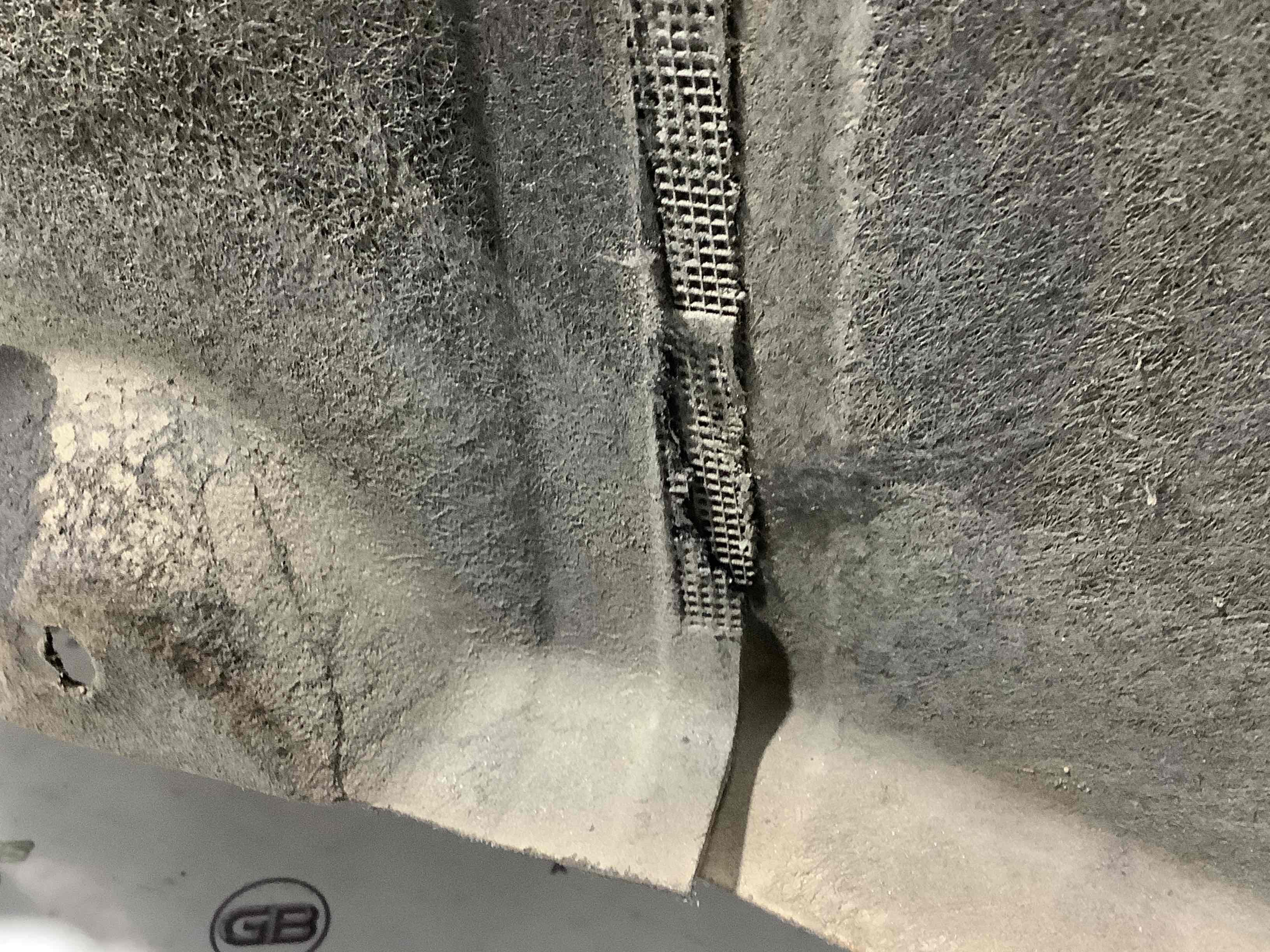 Захист арок задній правий підкрилок