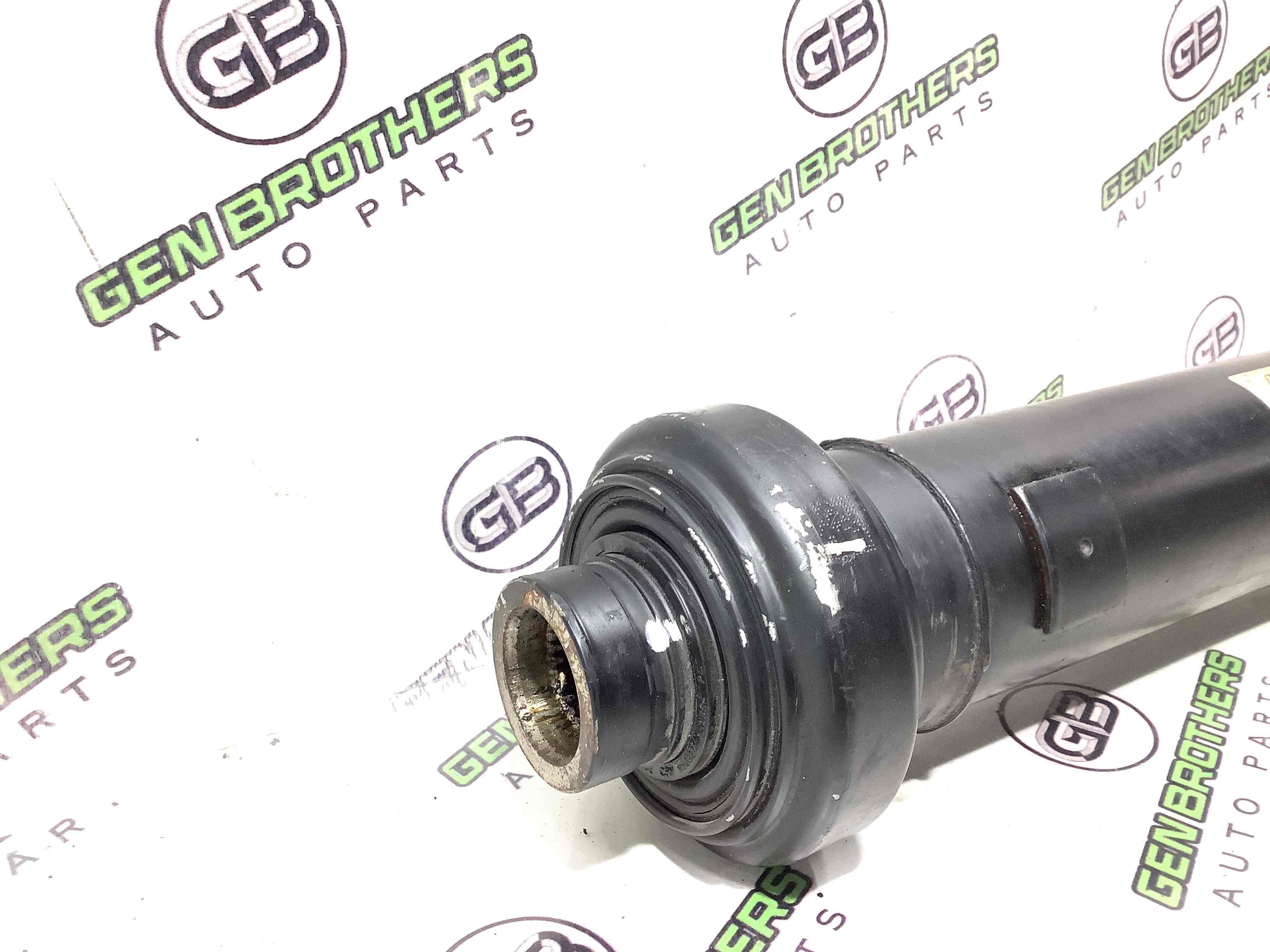 Карданний вал