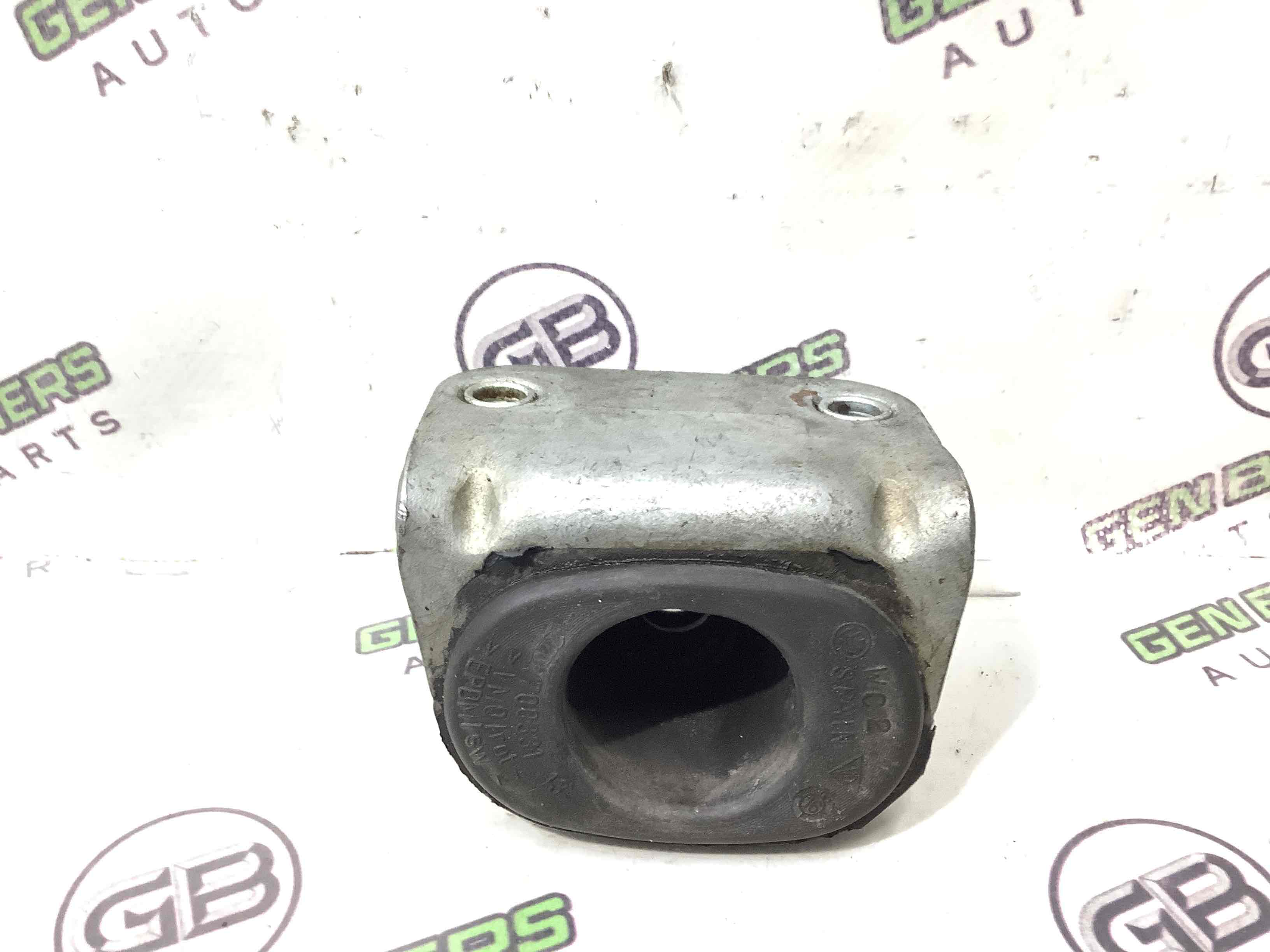 Кронштейн глушника