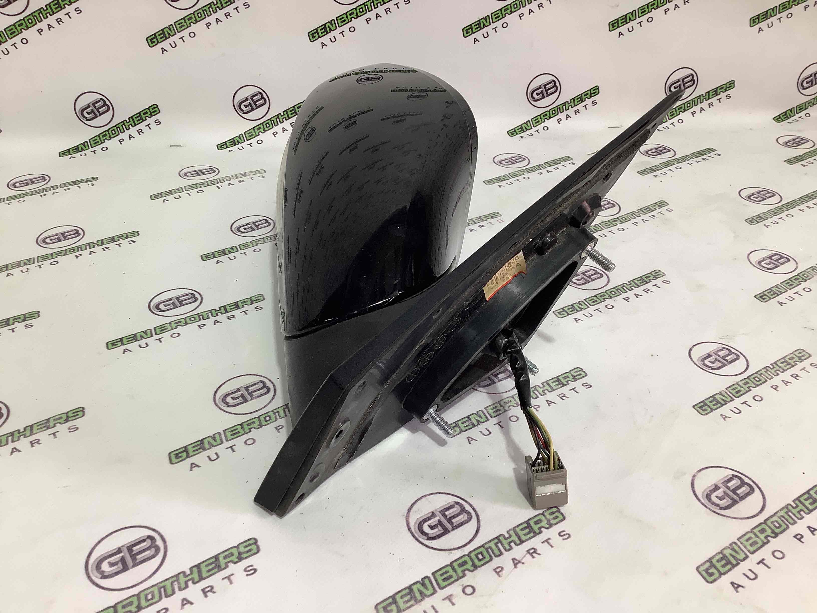 Зеркало внешнее правое