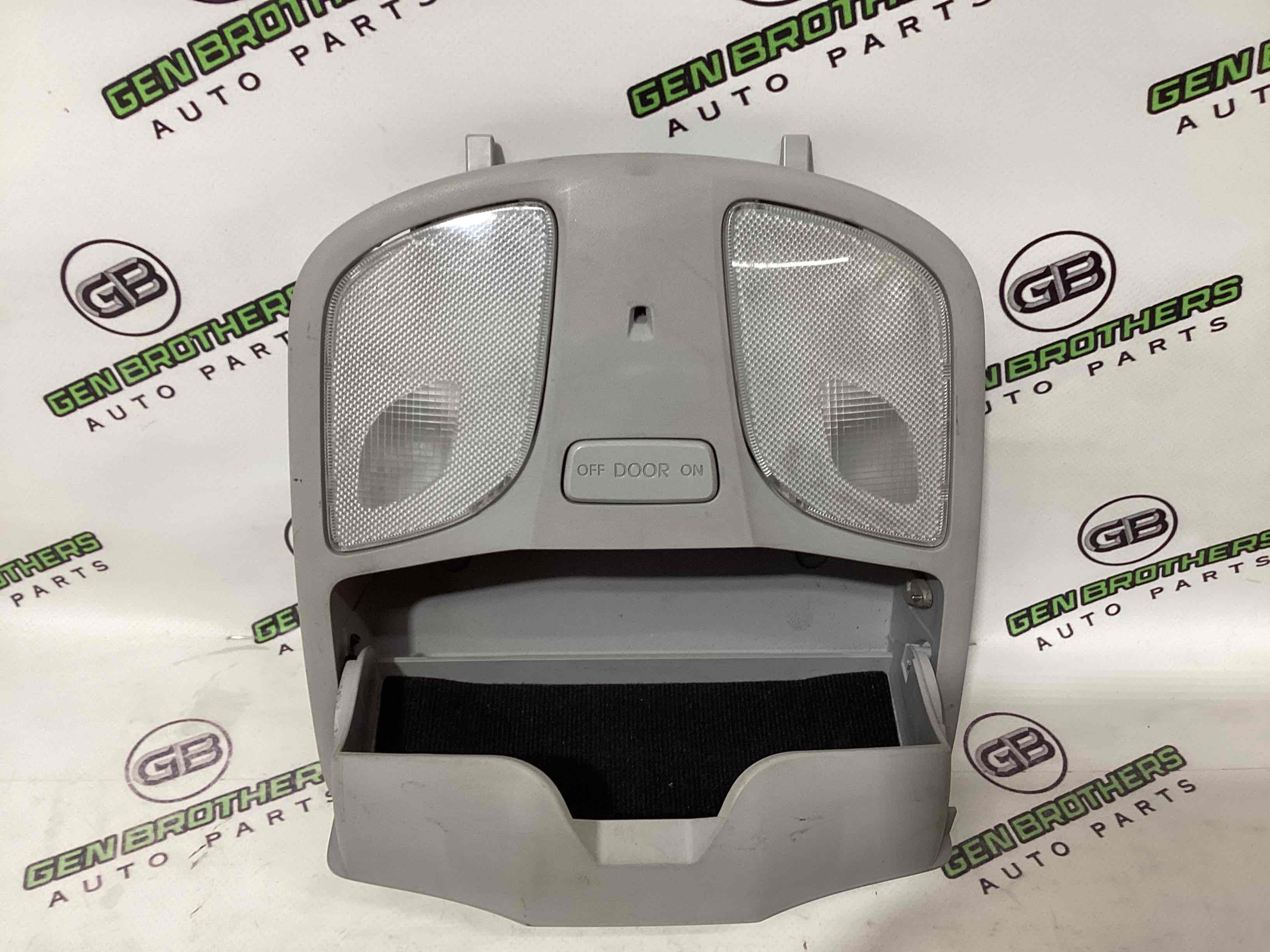 Фонарь салонный, плафон