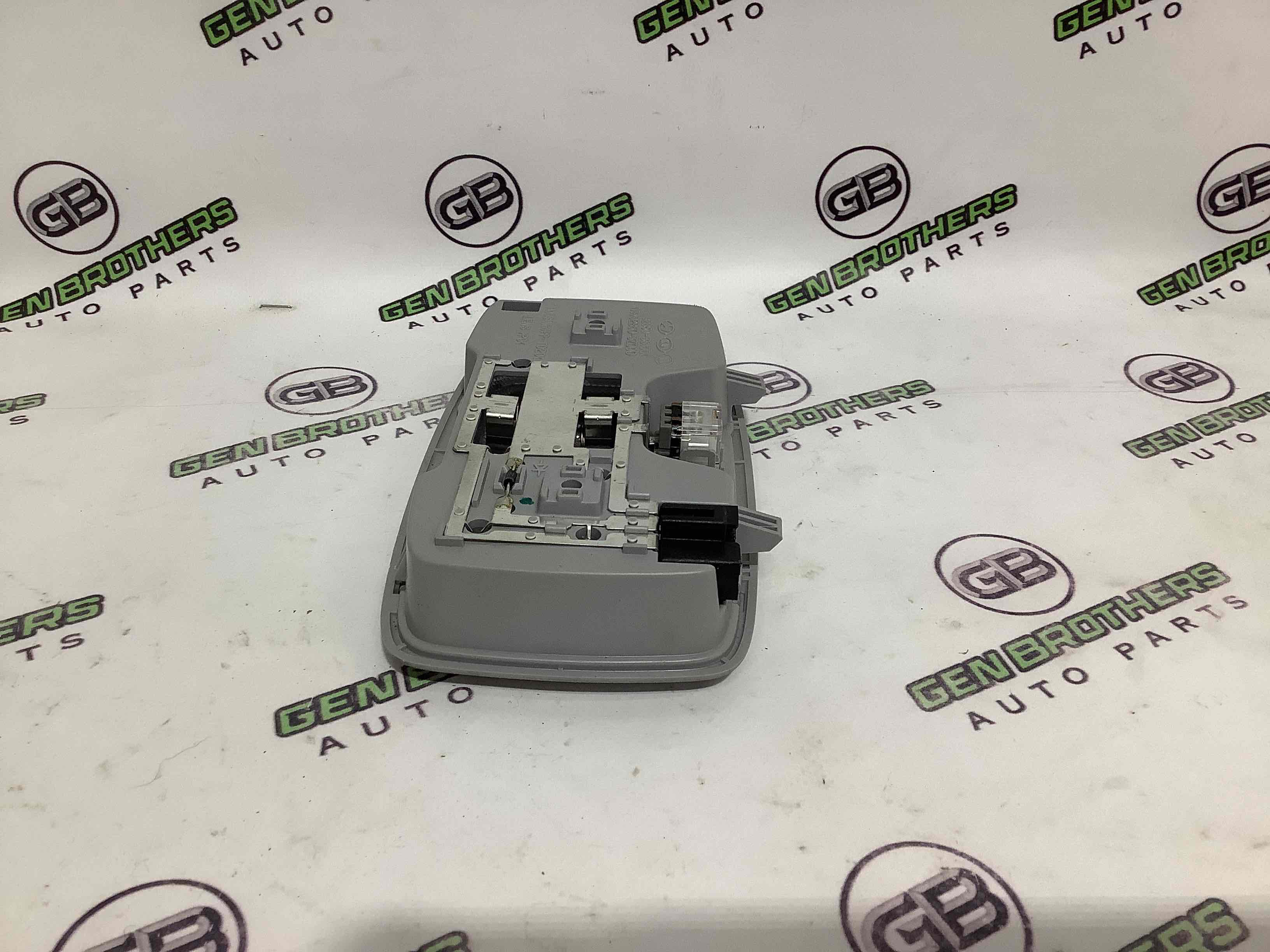 Фонарь салонный, плафон