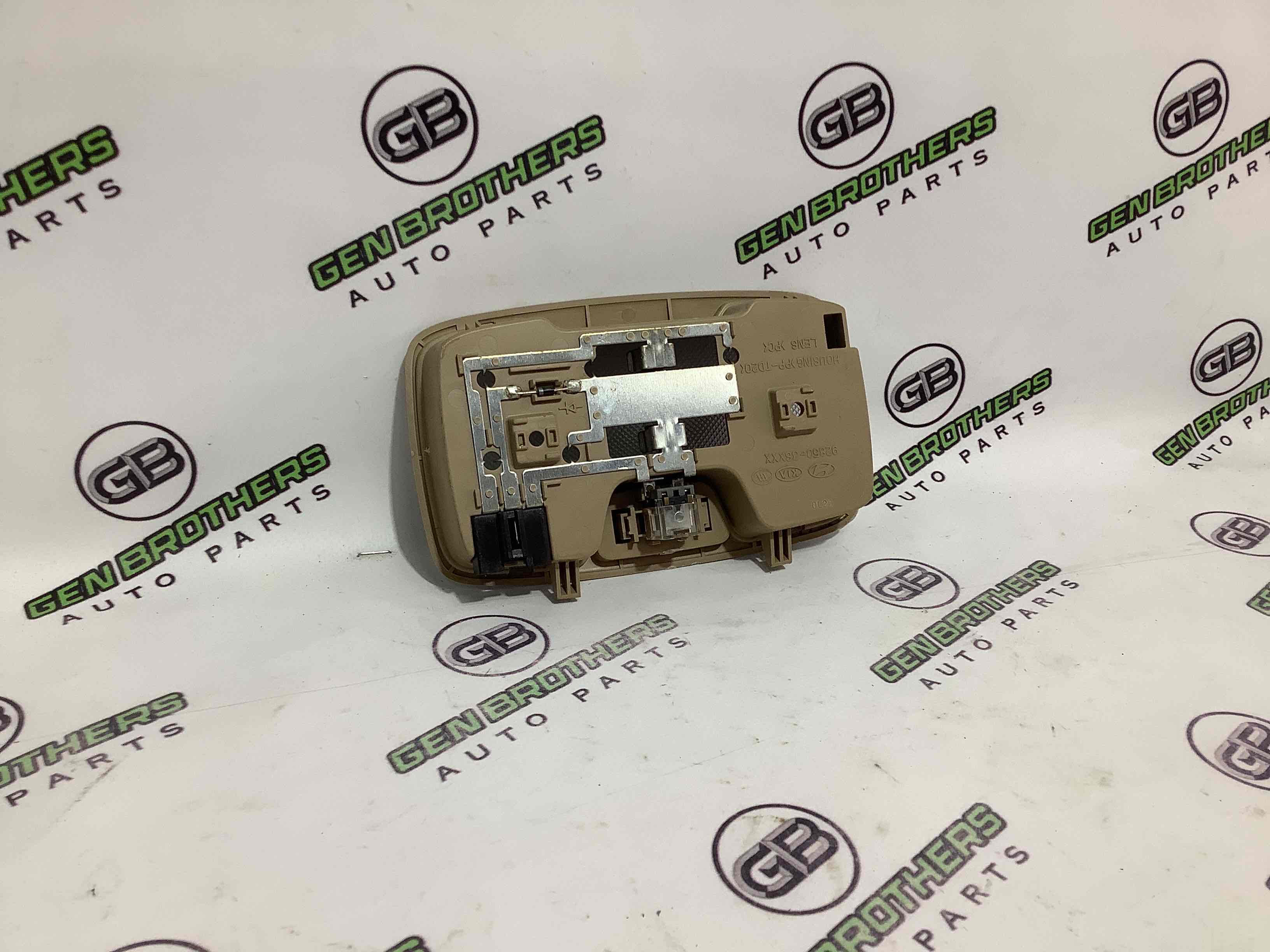 Фонарь салонный, плафон