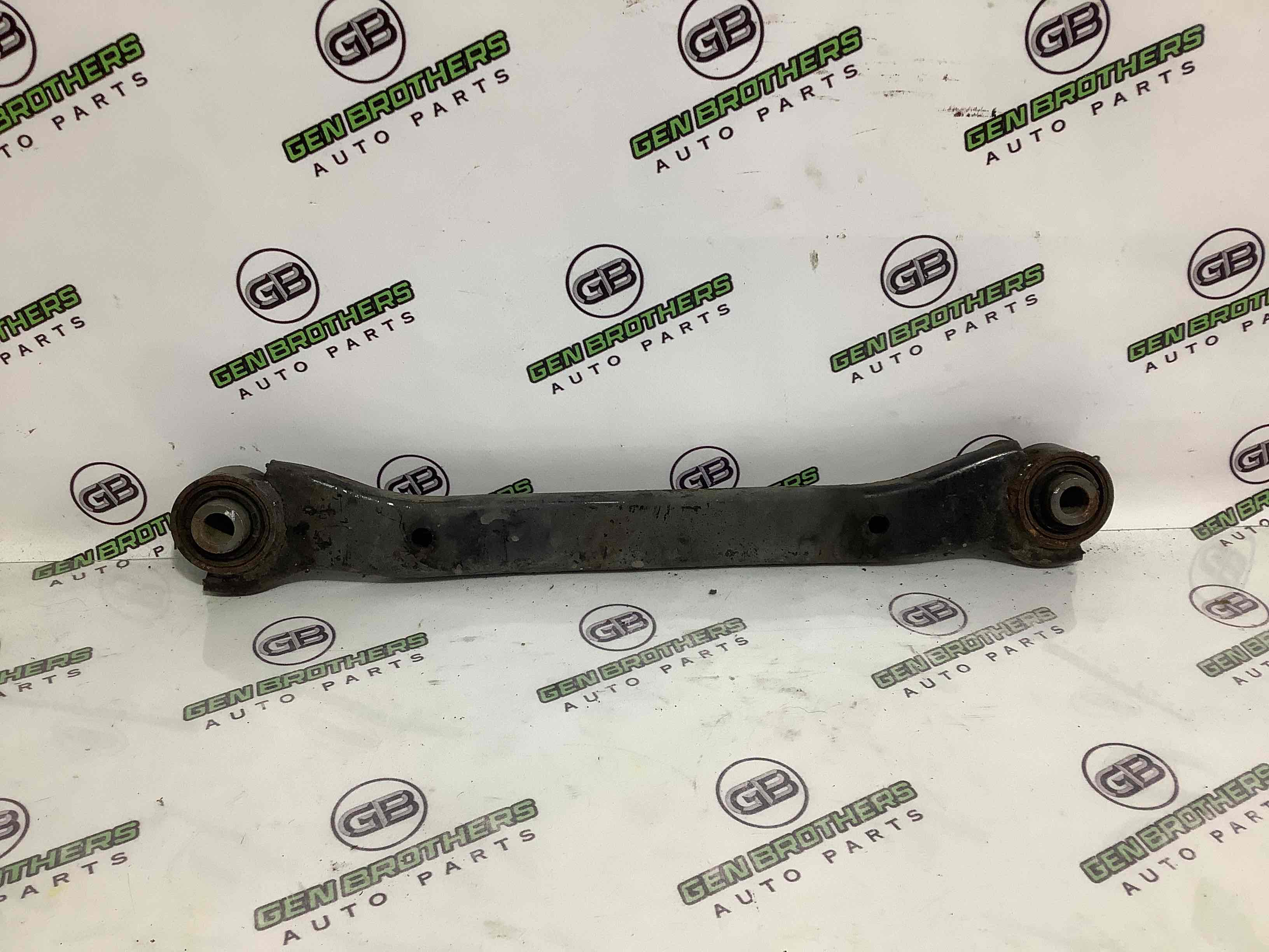 Рычаг задний