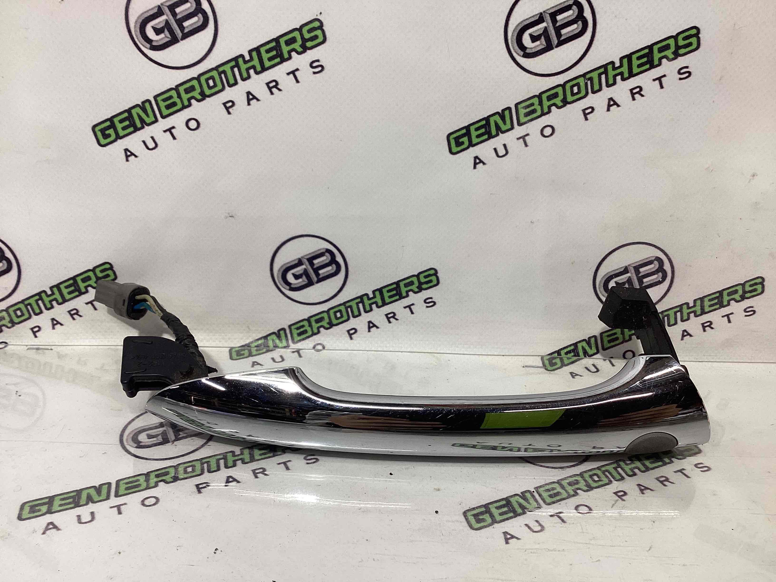 Ручка двери наружная