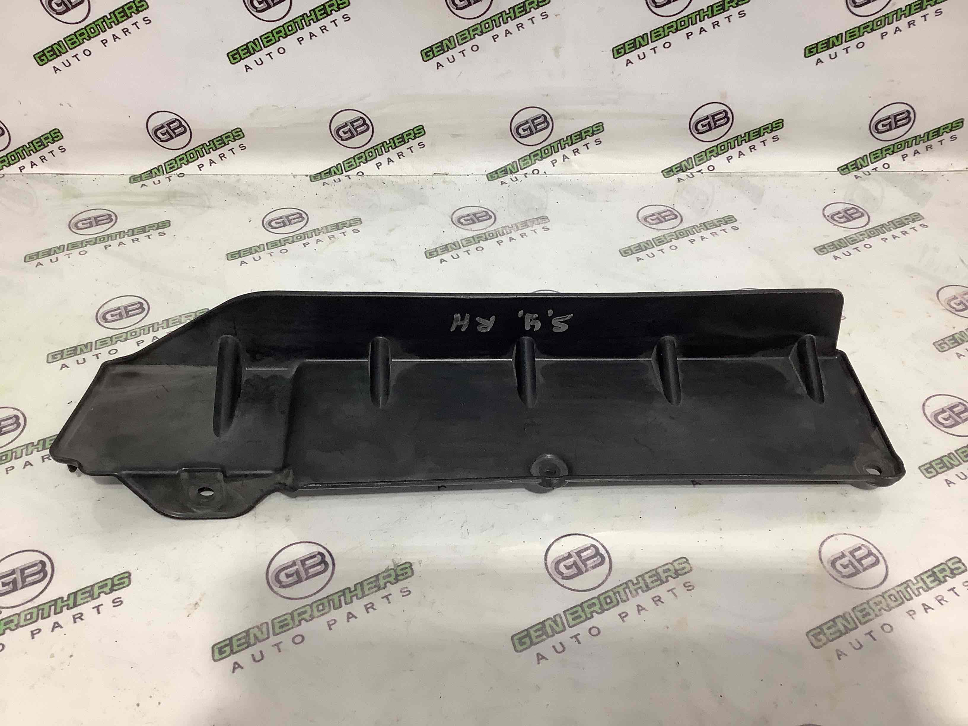 Диффузор, кожух вентилятора радиатора