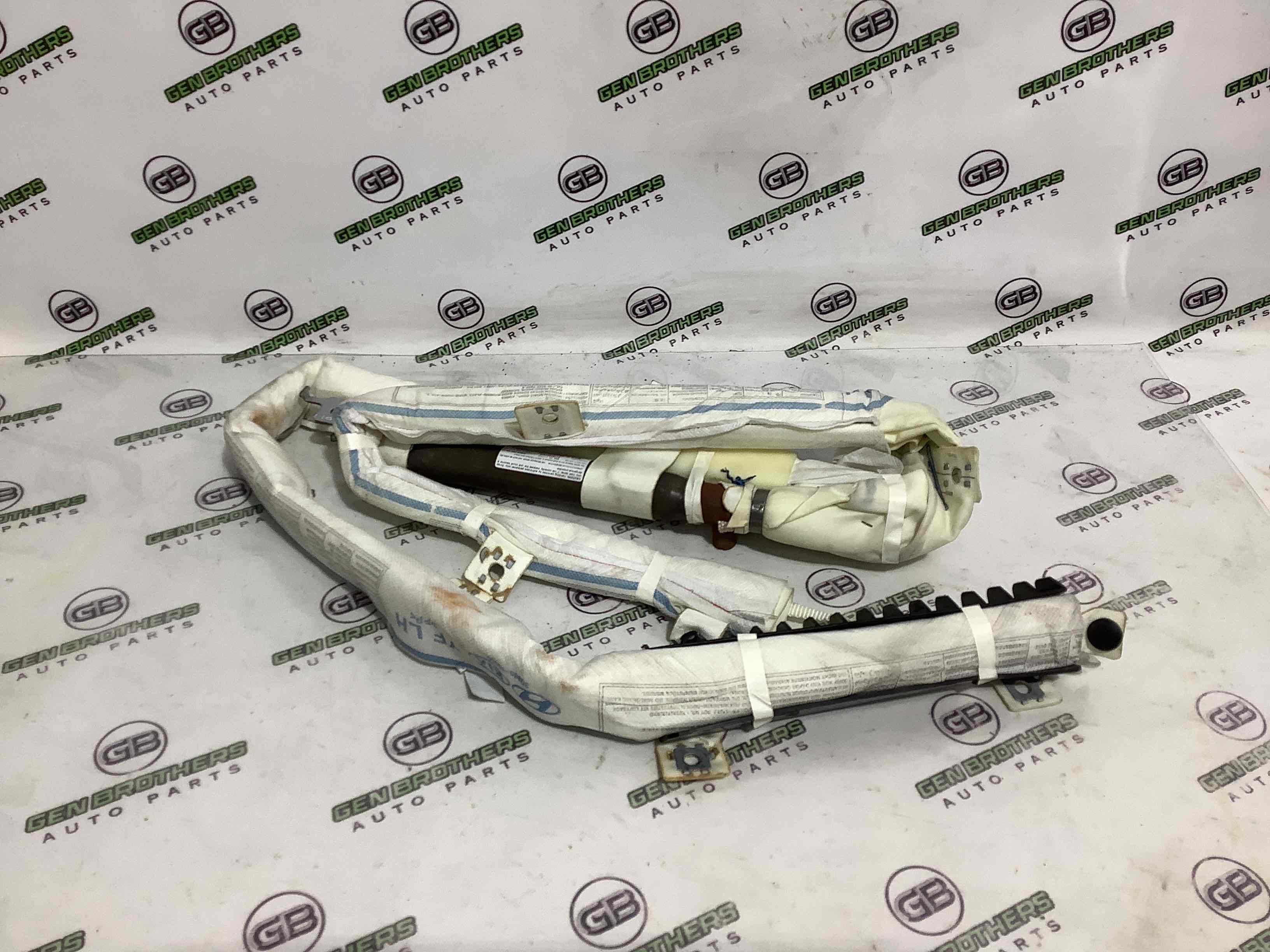 Подушка безопасности сбоку шторка