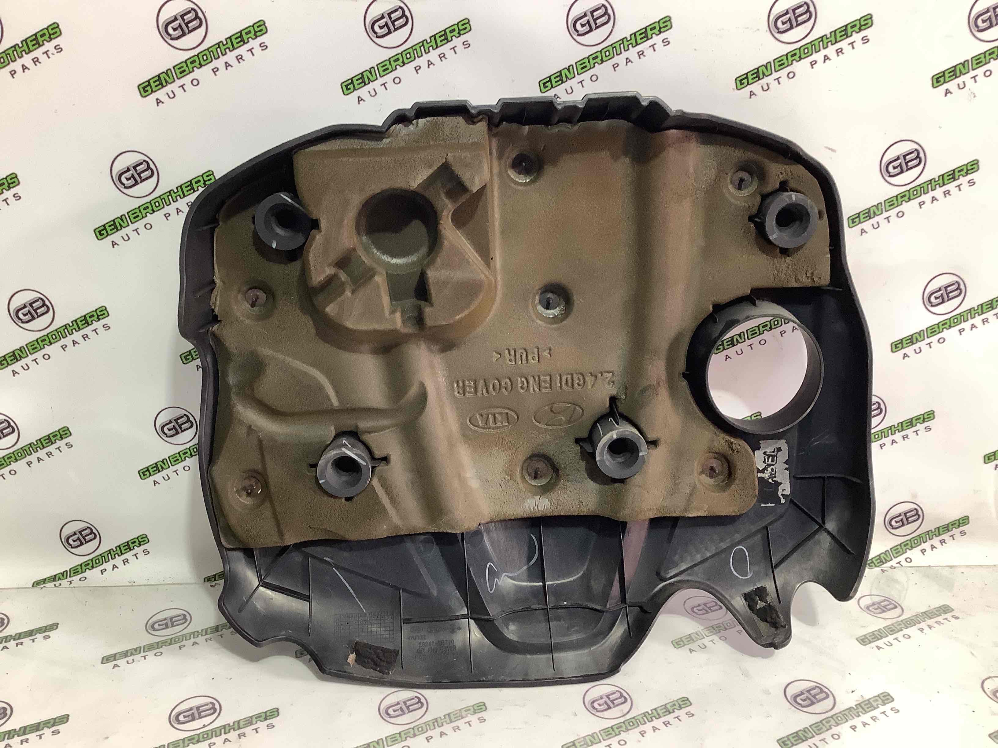 Крышка двигателя декоративная