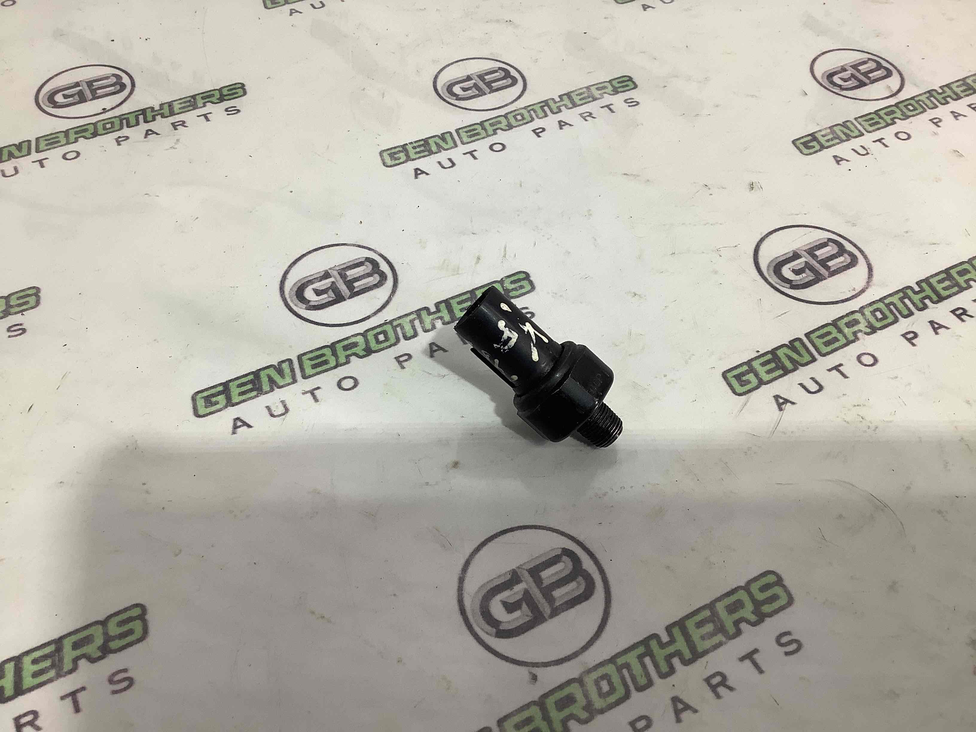 Датчик давления масла