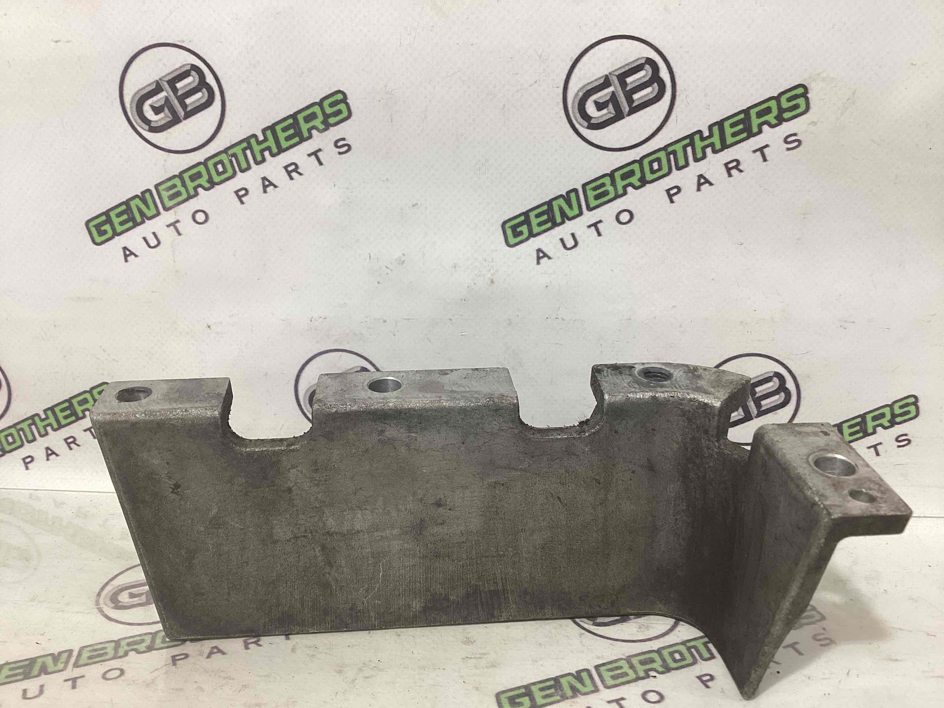 Кронштейн компрессора кондиционера