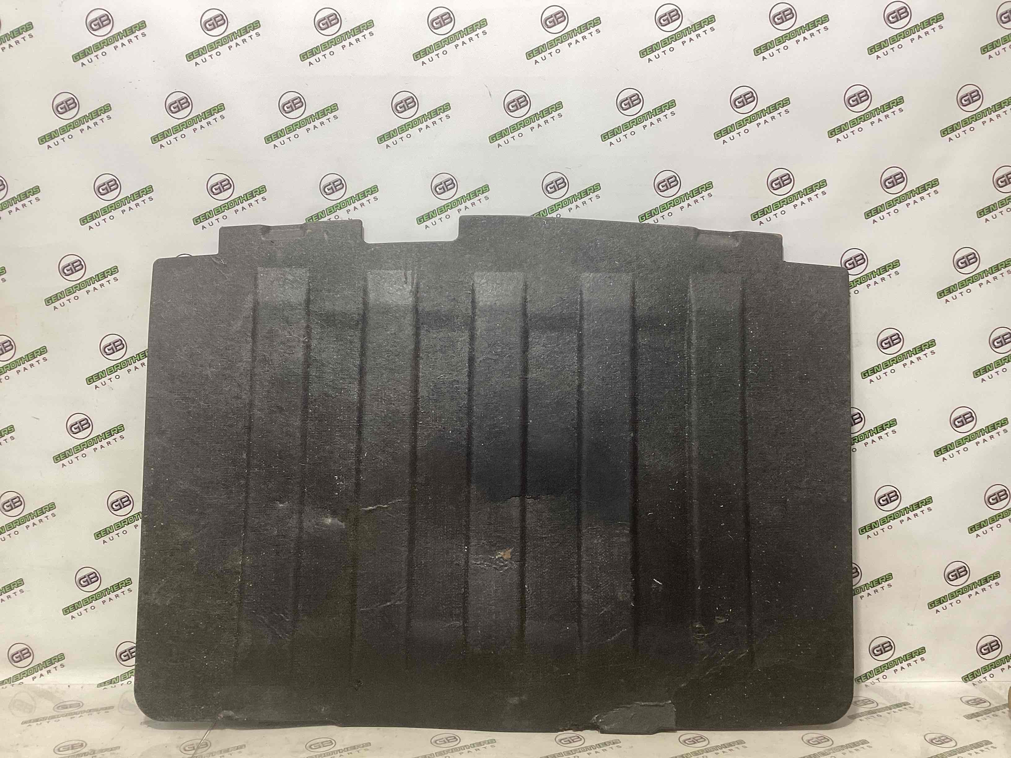 Напольное покрытие багажника, полка багажника