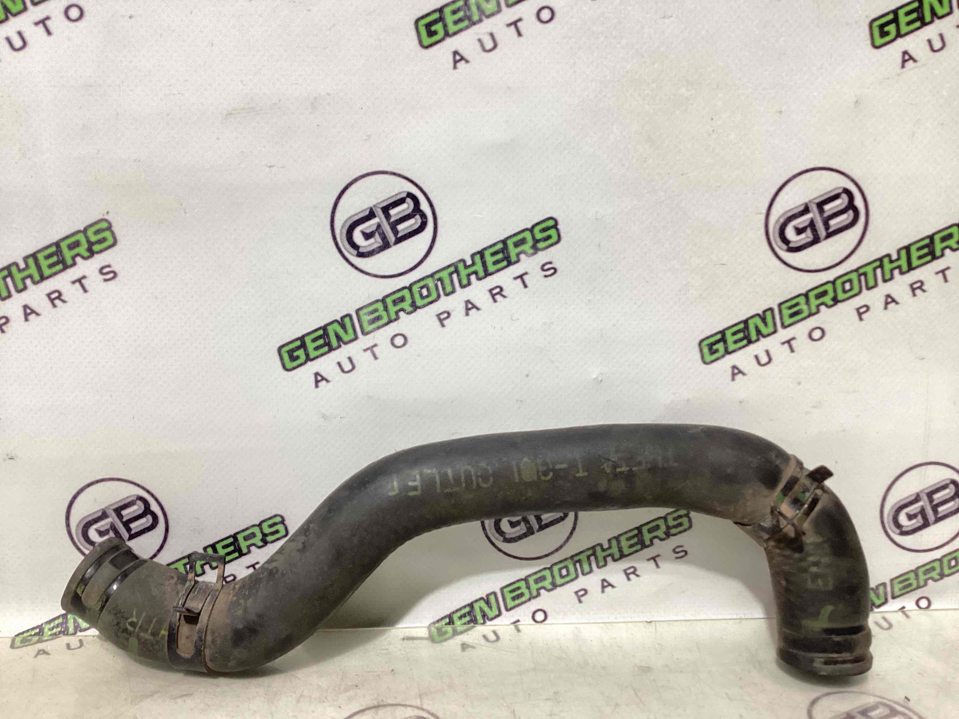 Патрубок трубопровод, шланг