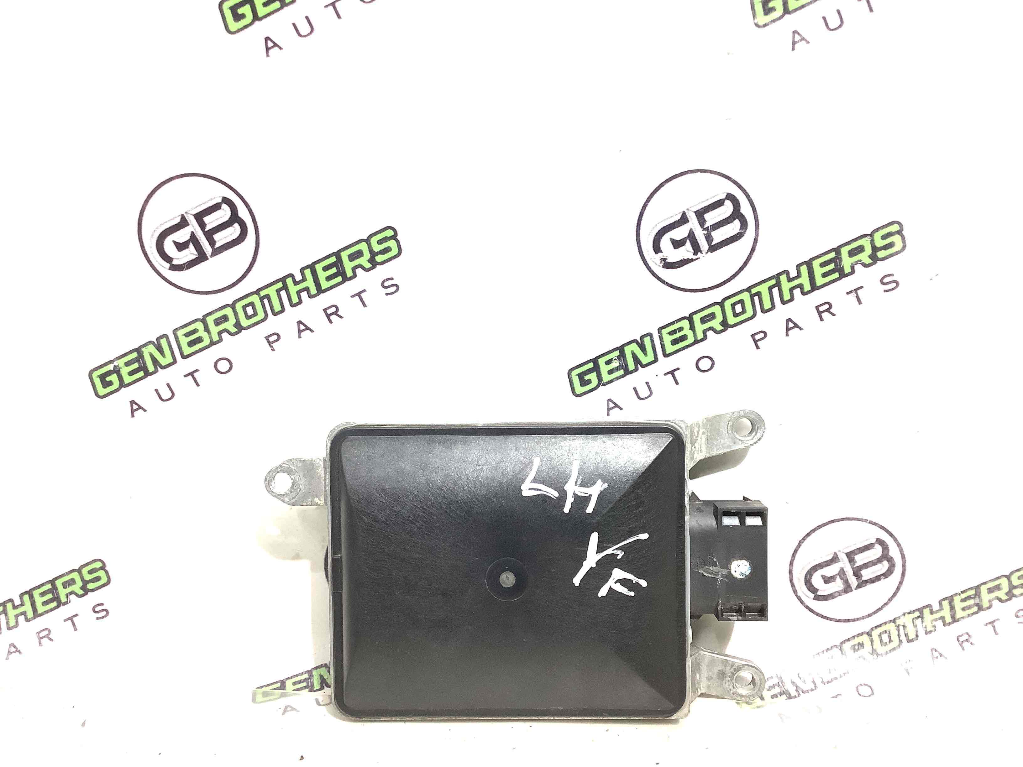 Датчик слепой зоны, крепление датчика