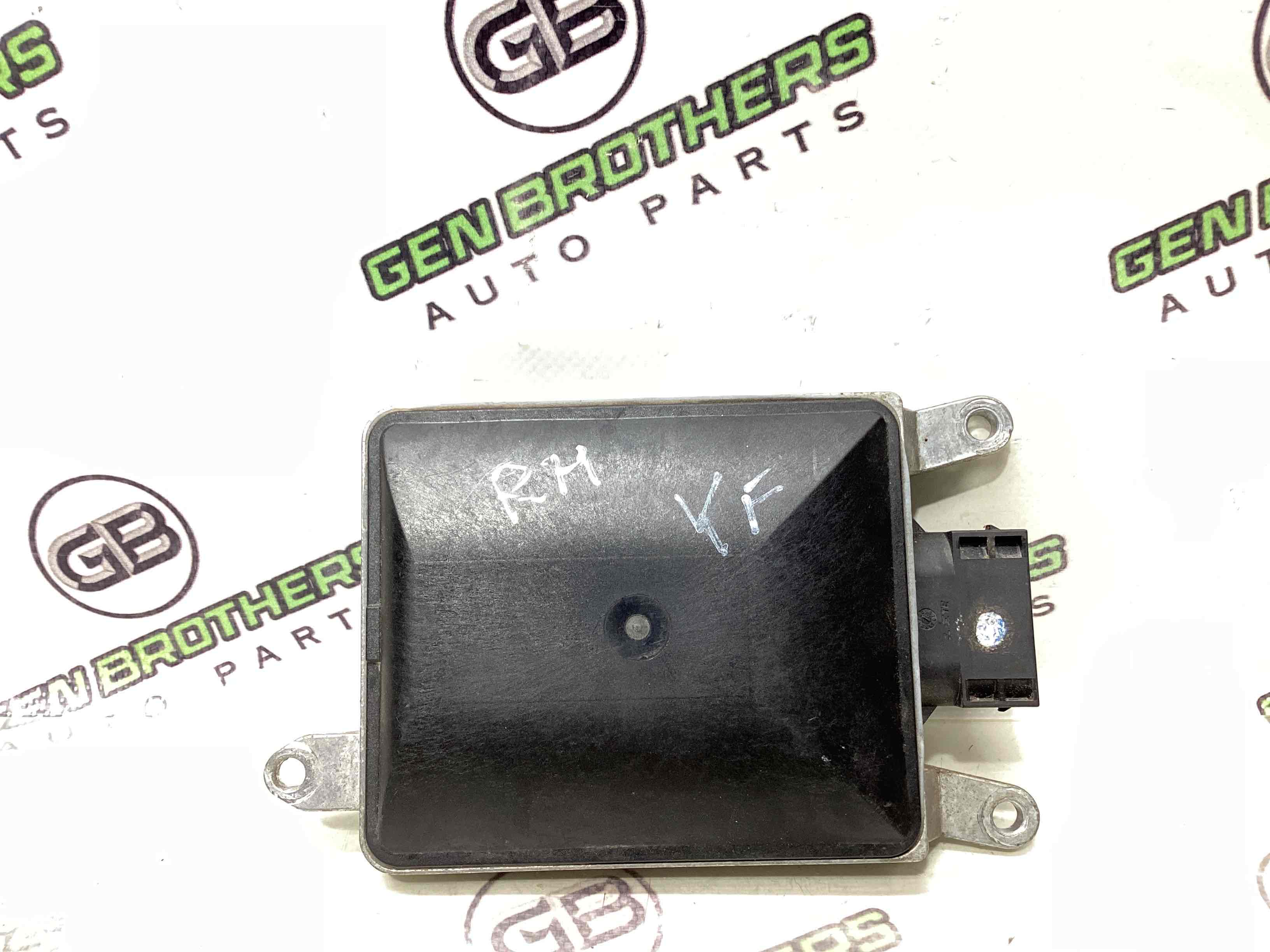 Датчик слепой зоны, крепление датчика