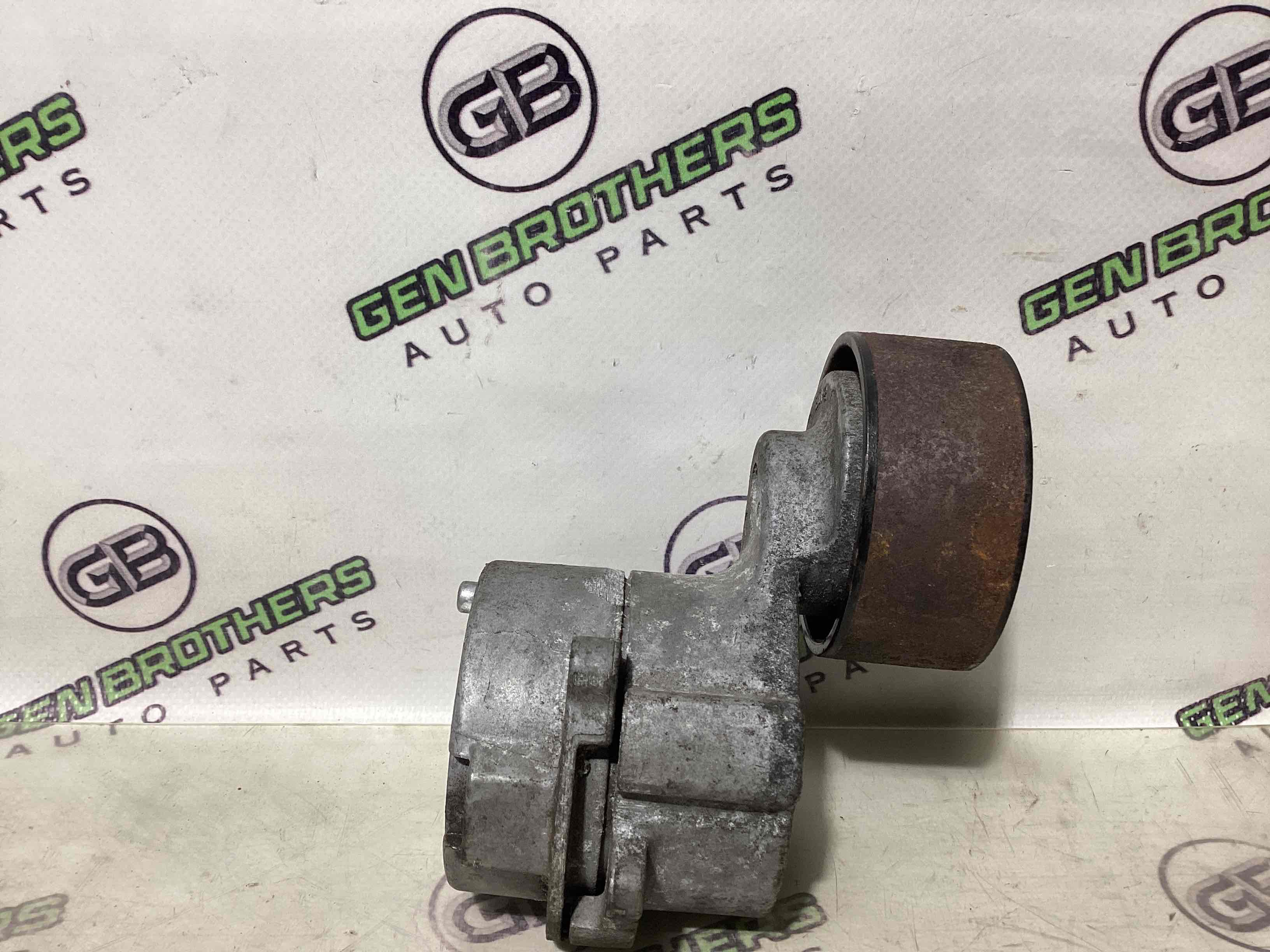 Механизм натяжения ремня, цепи, ролика