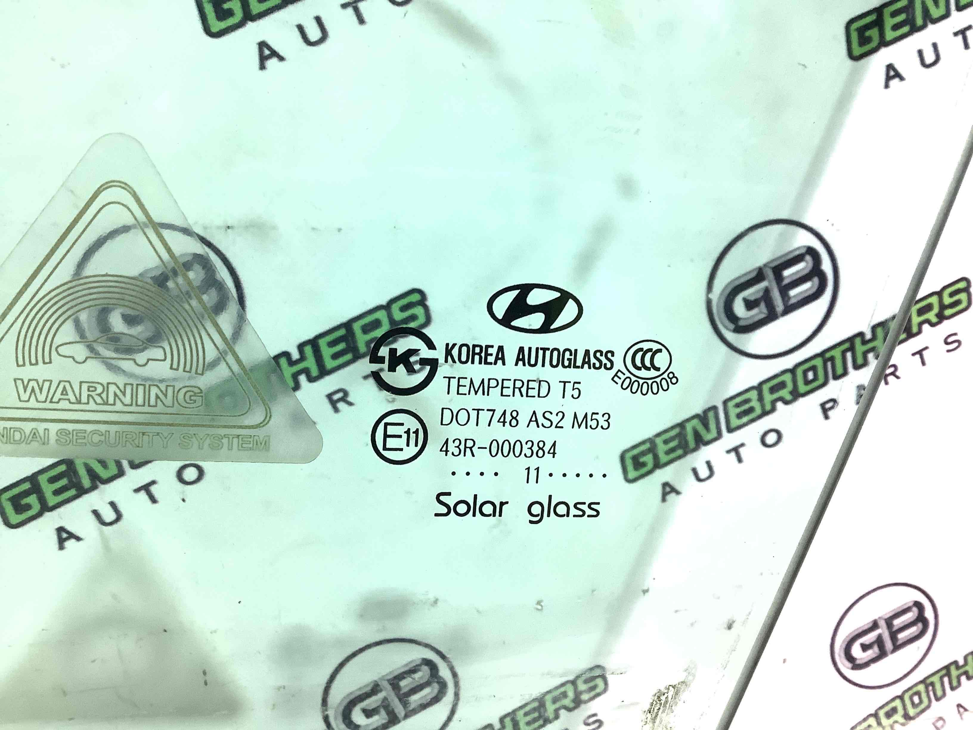 Стекло переднее левое