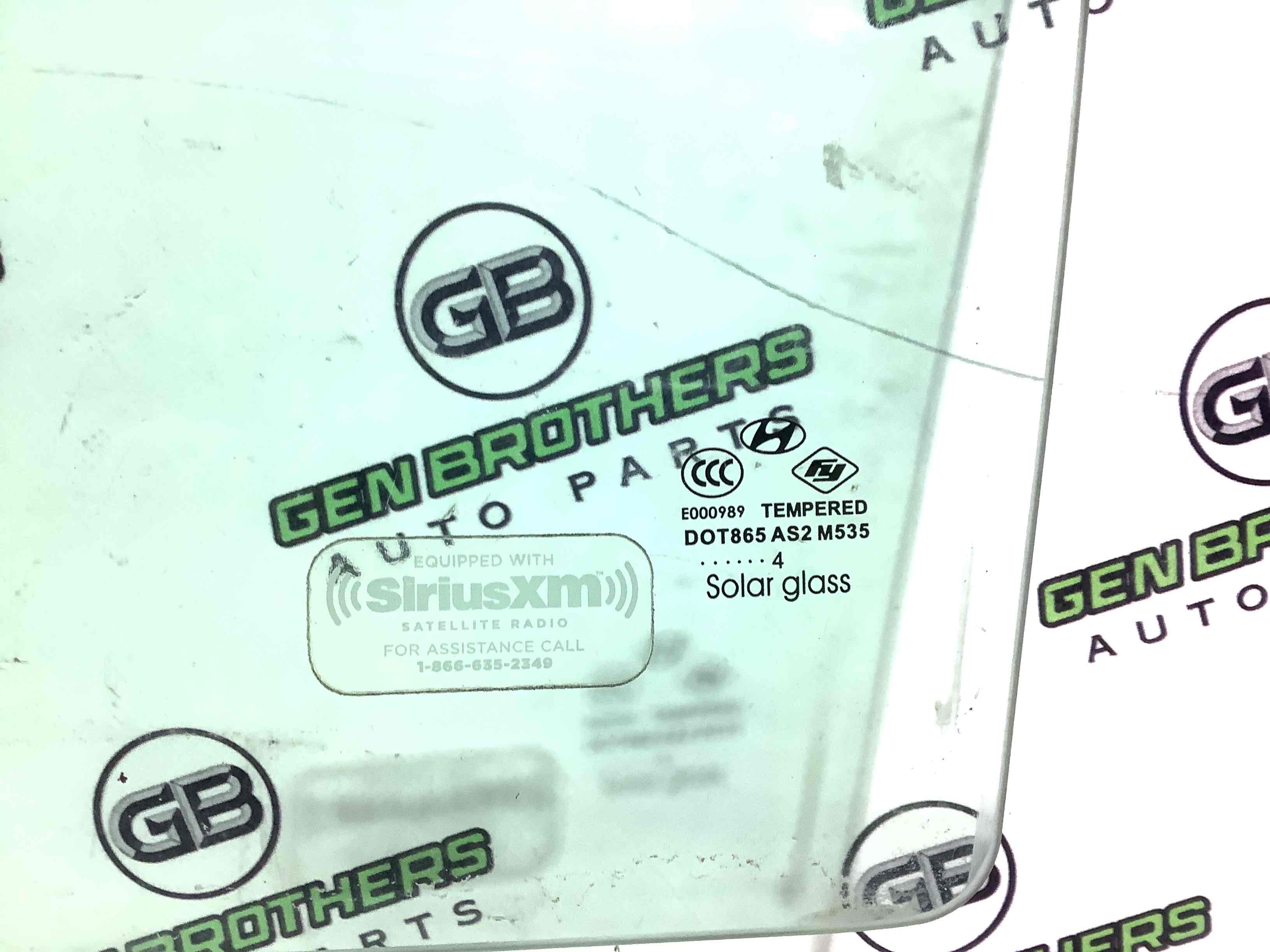 Стекло заднее левое