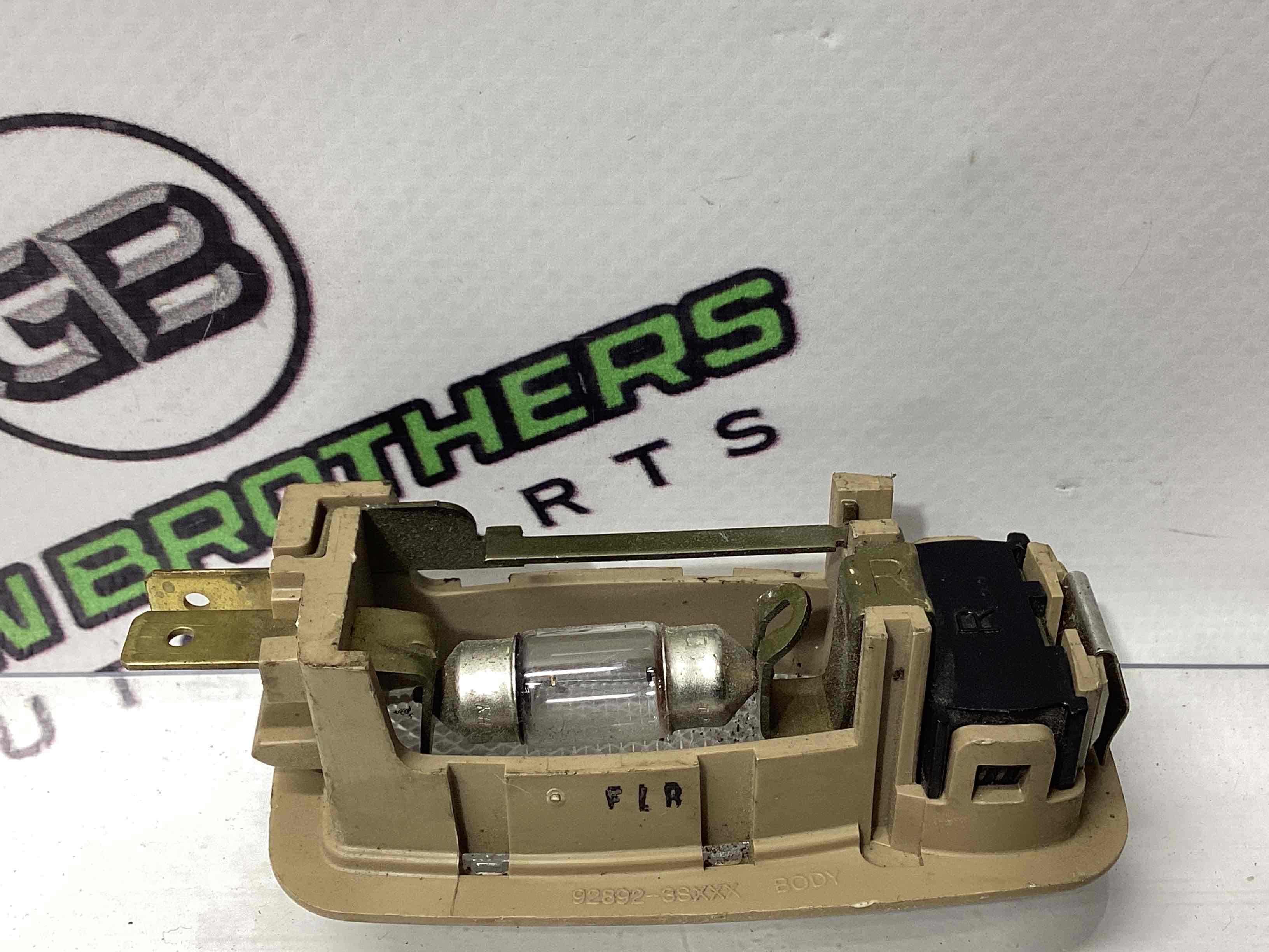 Фонарь салонный, плафон