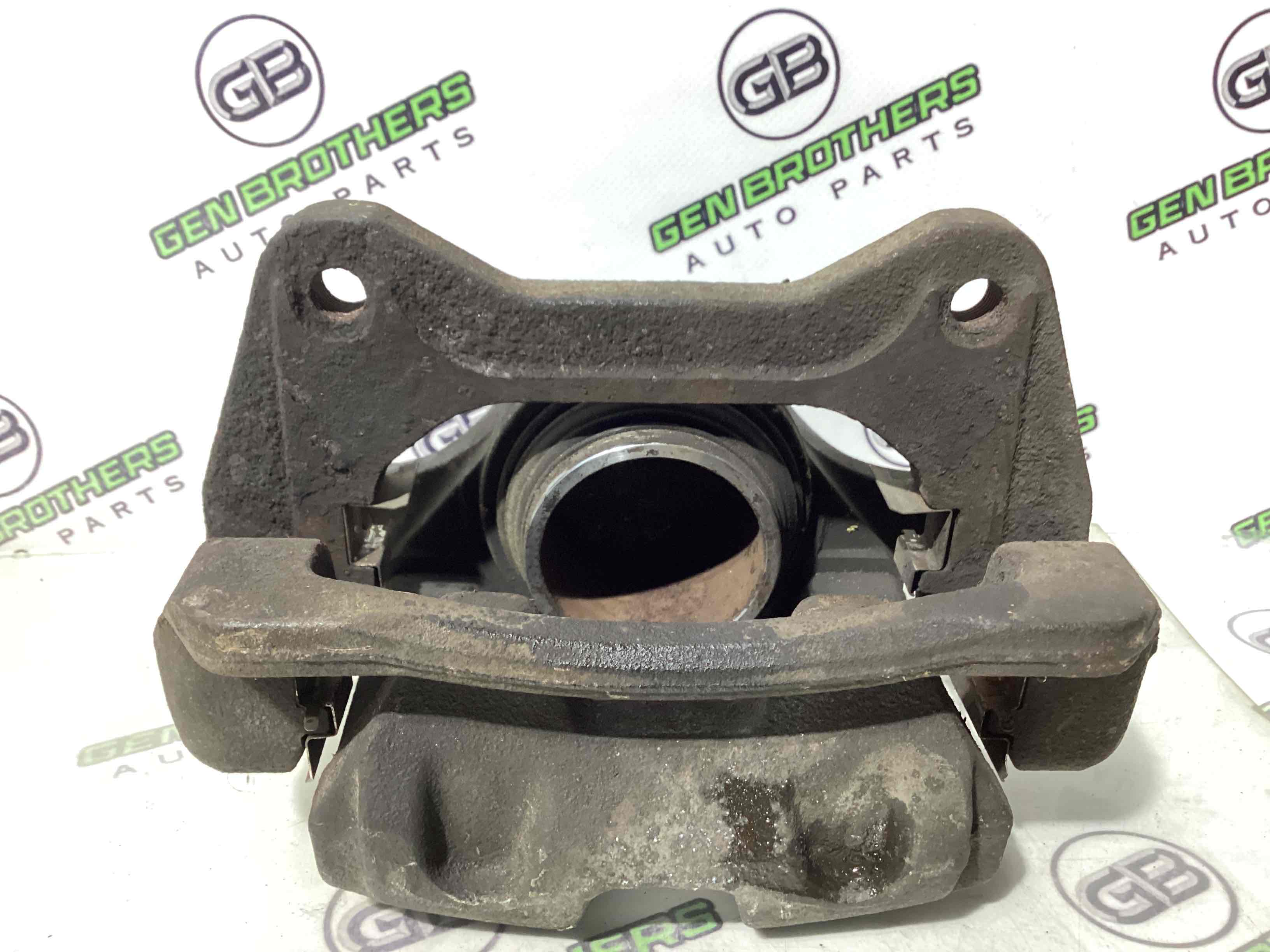 Суппорт передний правый