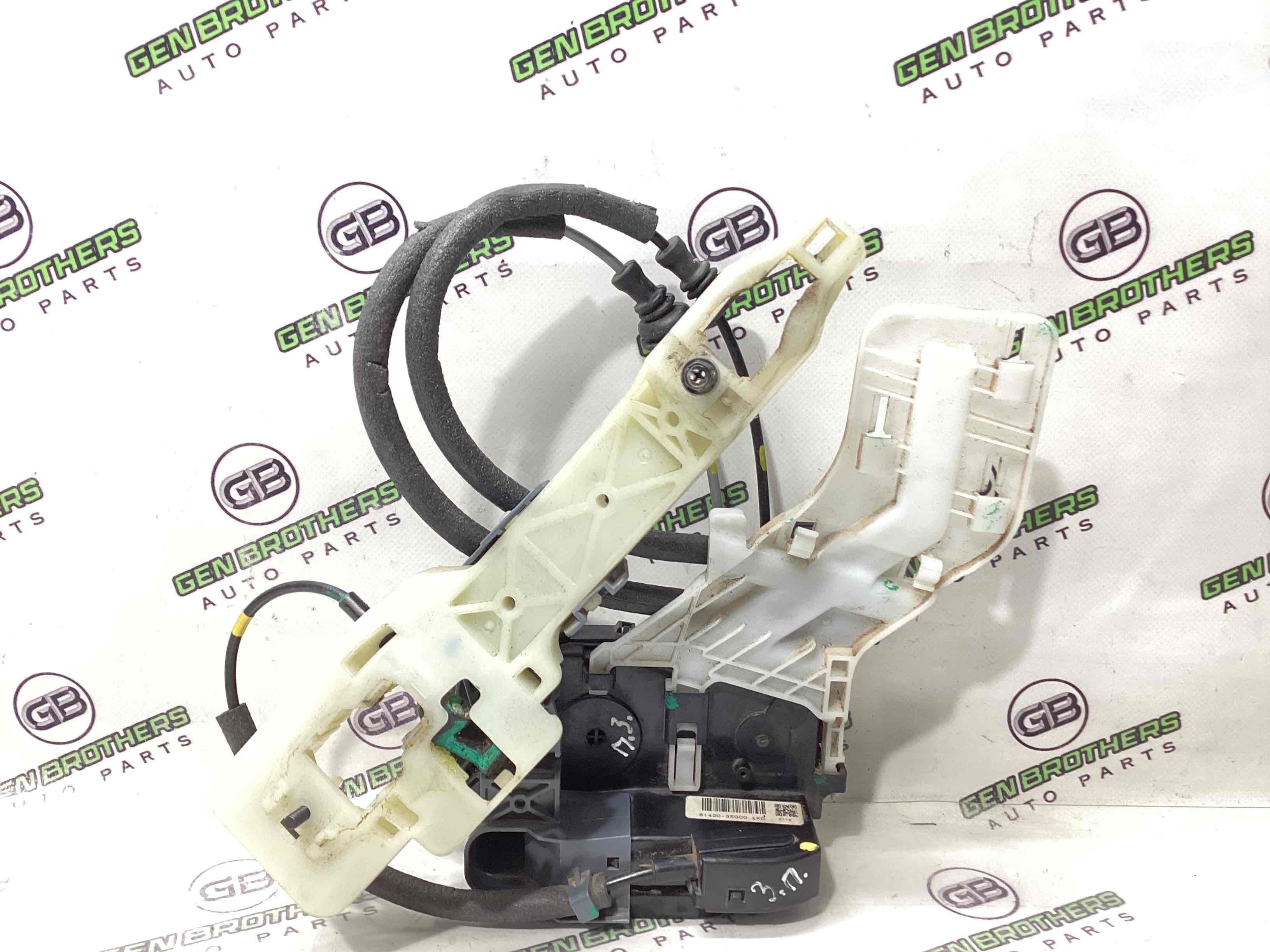 Замок двери задней правой