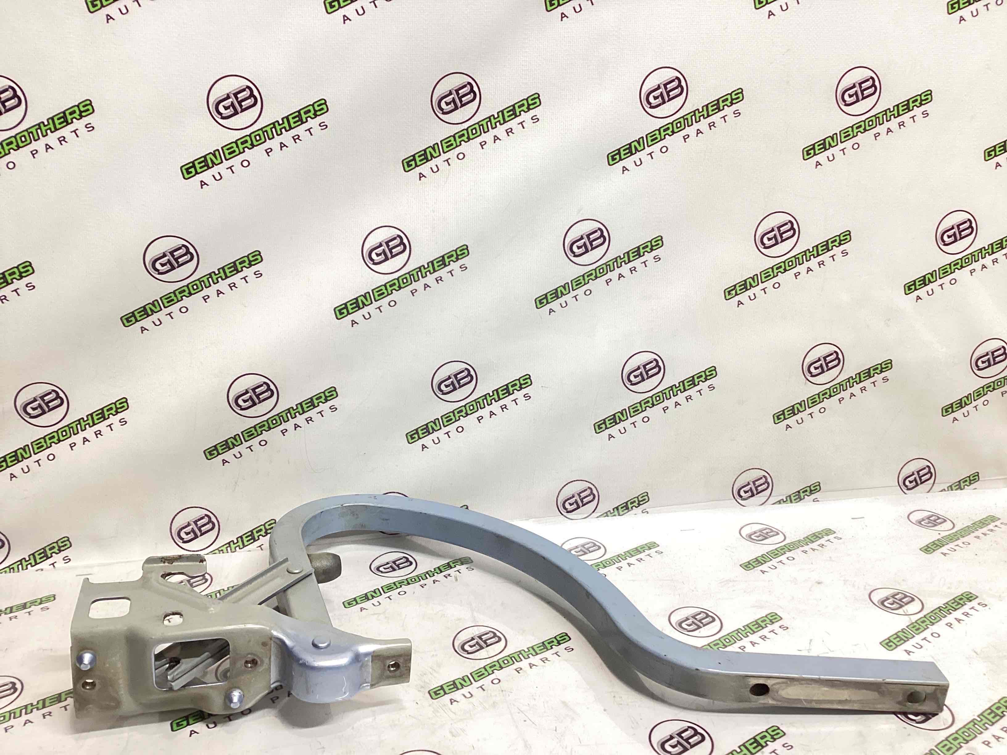 Петля крышки багажника, двери багажника