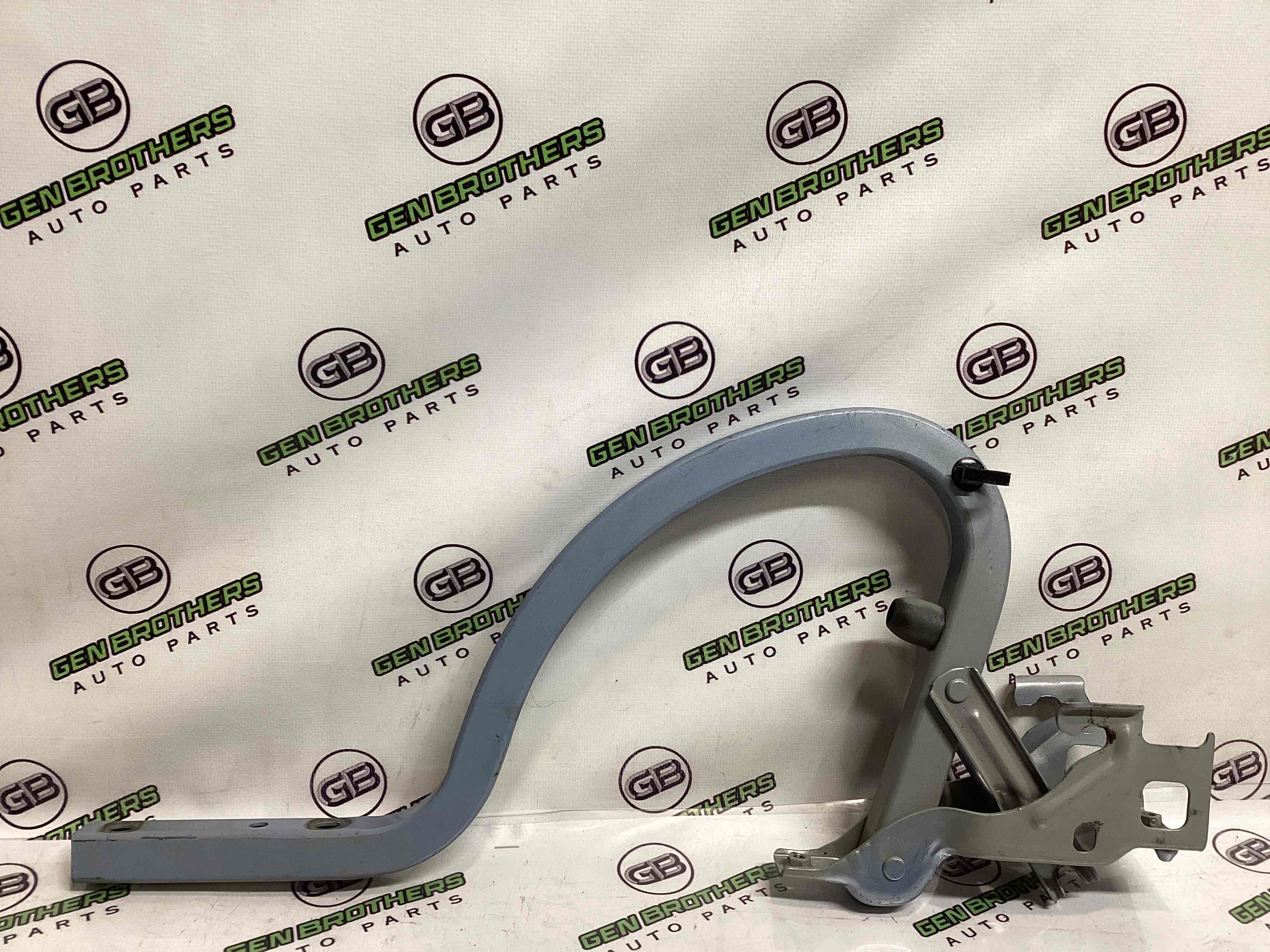 Петля крышки багажника, двери багажника