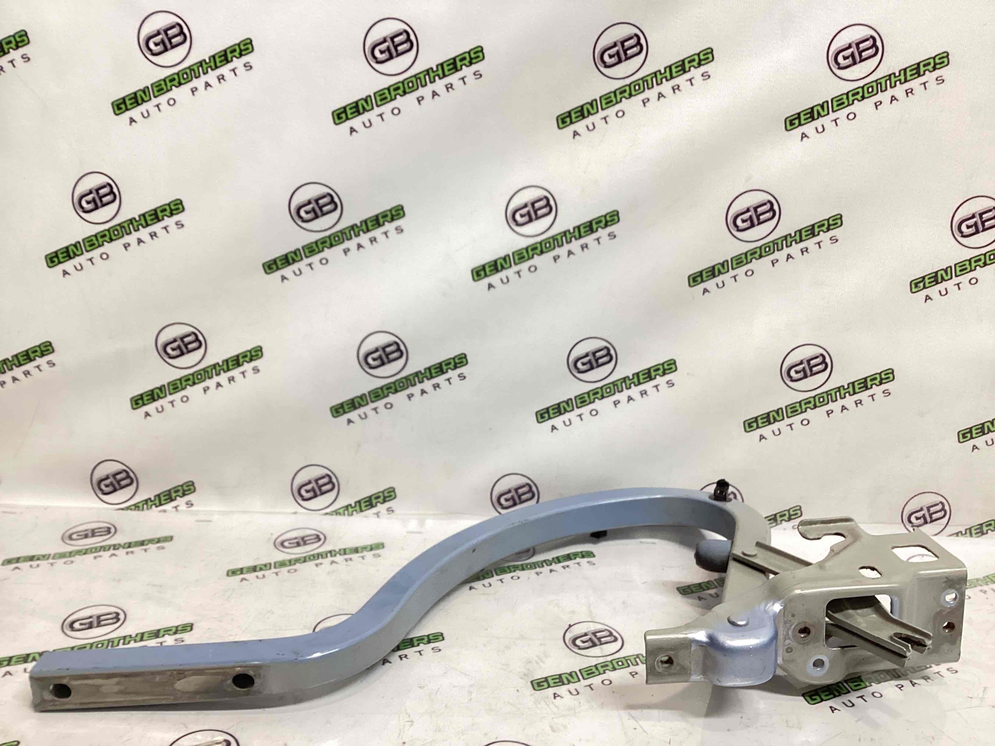 Петля крышки багажника, двери багажника