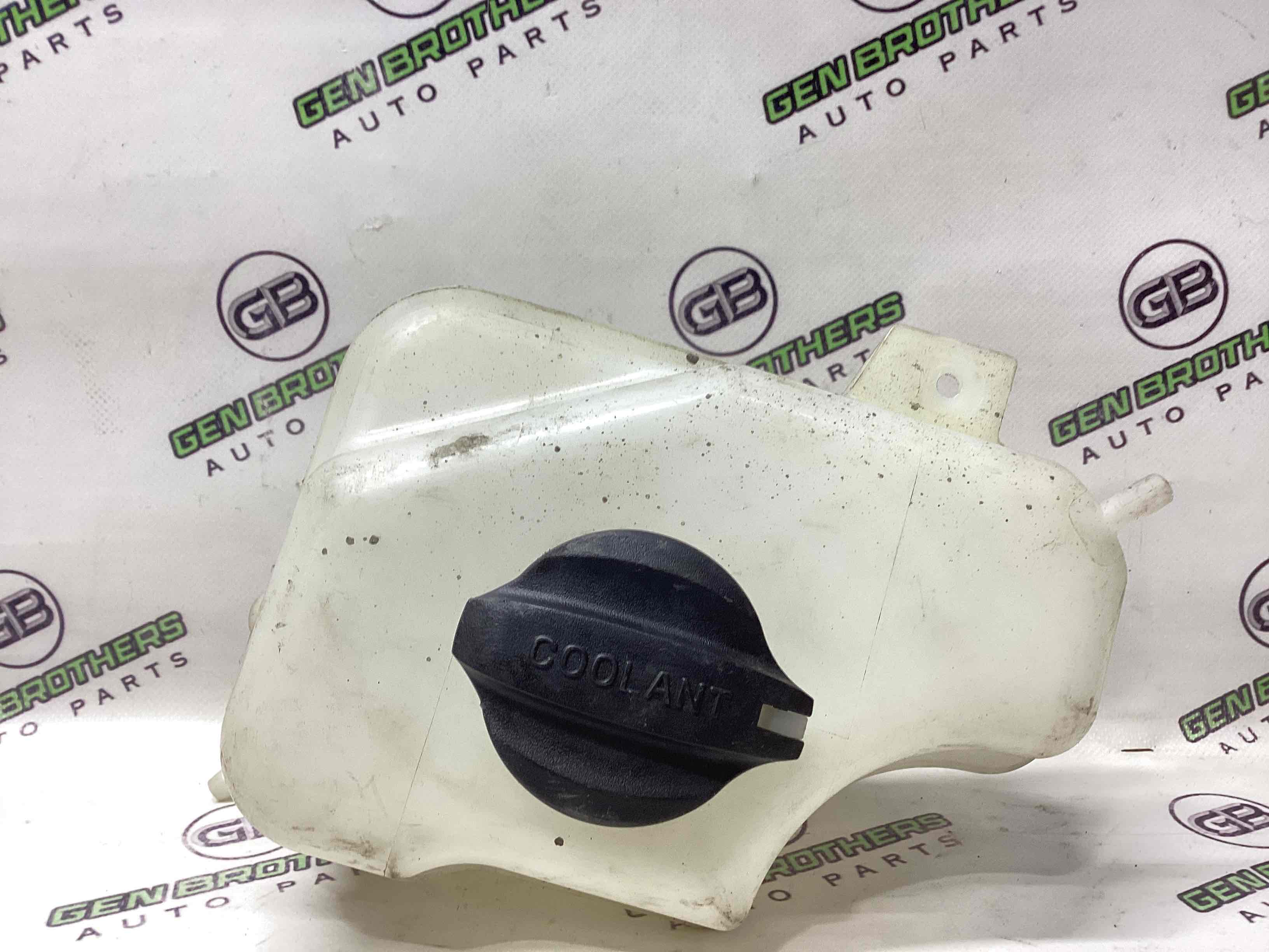 Расширительный бачок охлаждения