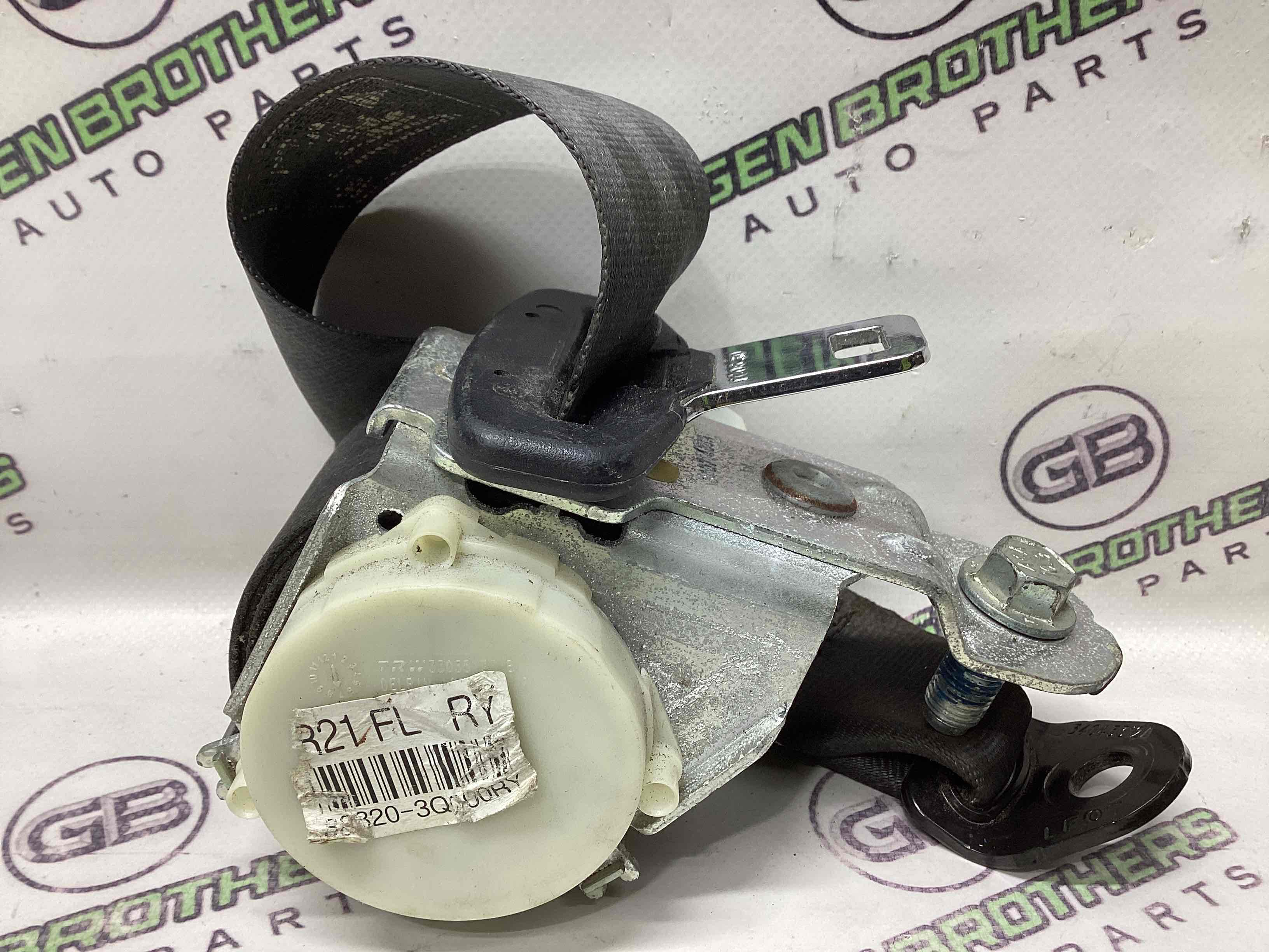 Ремень безопасности