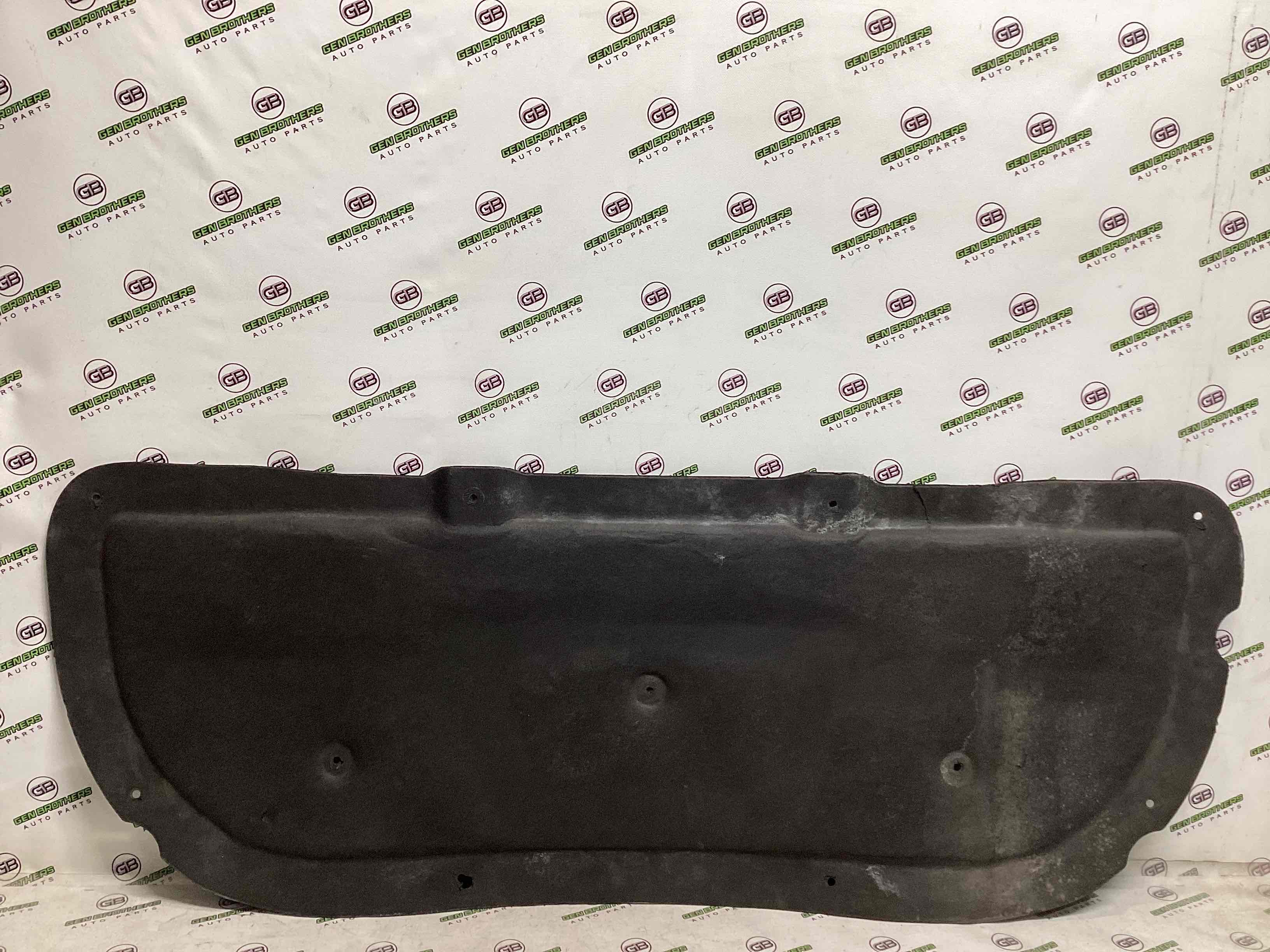 Уплотнитель капота, изолятор, шуба