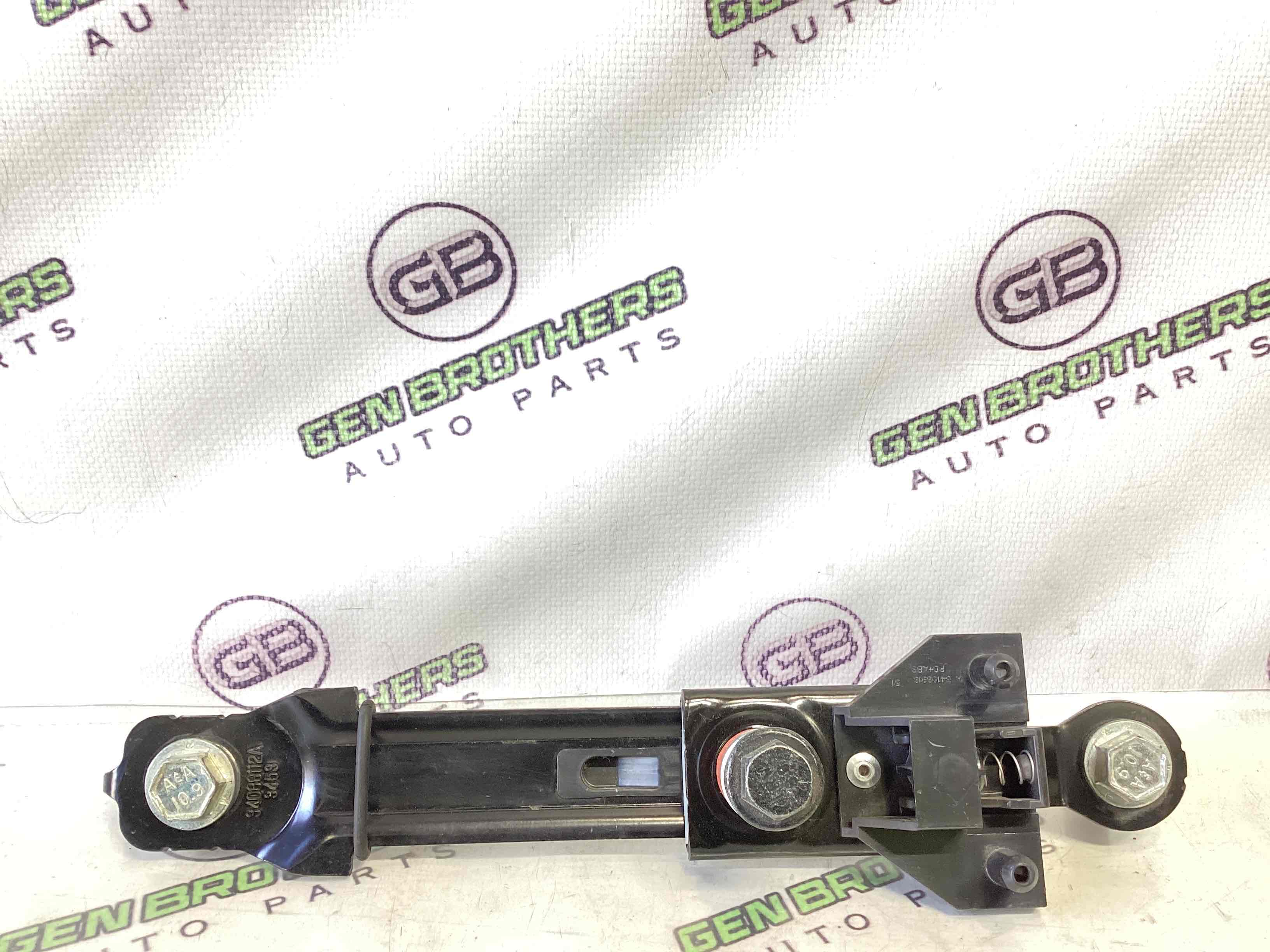 Регулятор высоты ремня безопасности