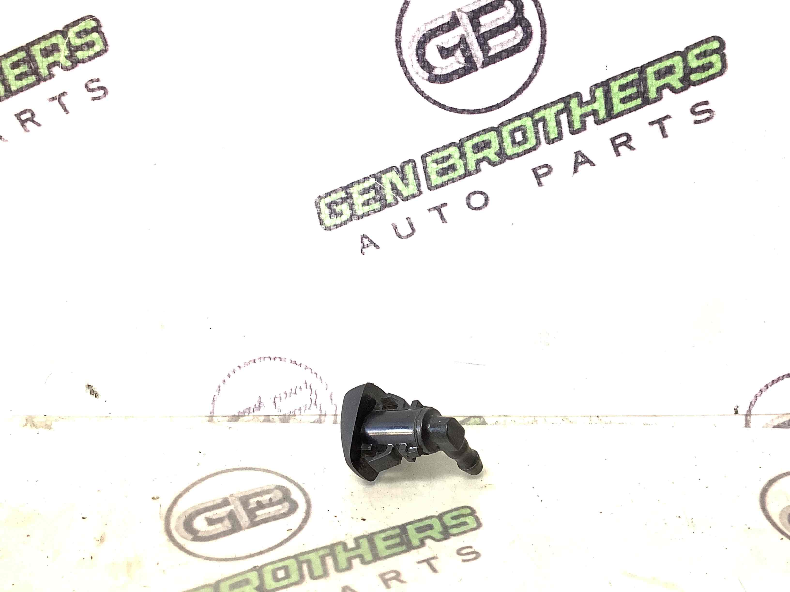 Форсунка омывателя, насос омывателя, шланг омывателя