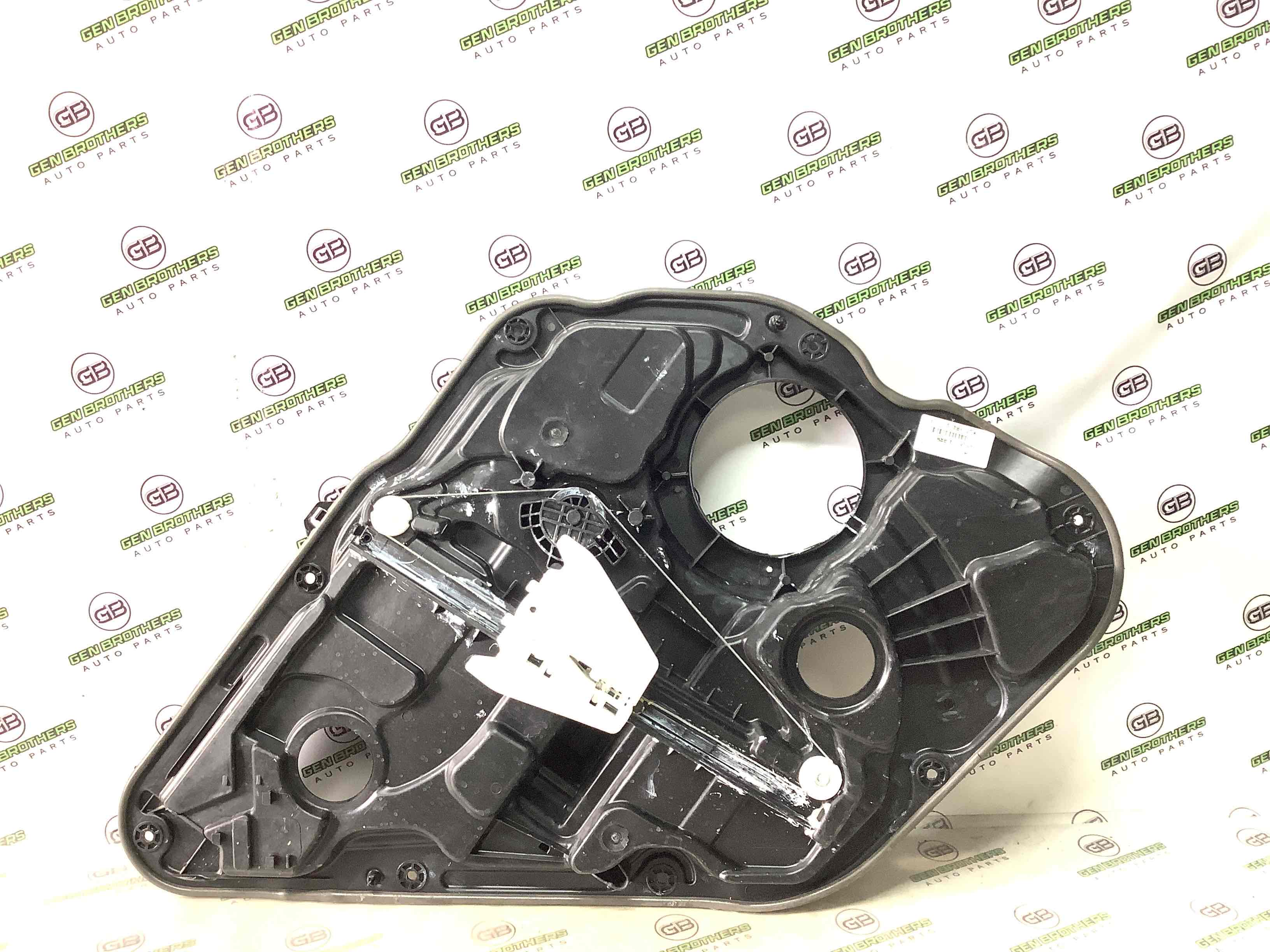 Стеклоподъемник задний правый