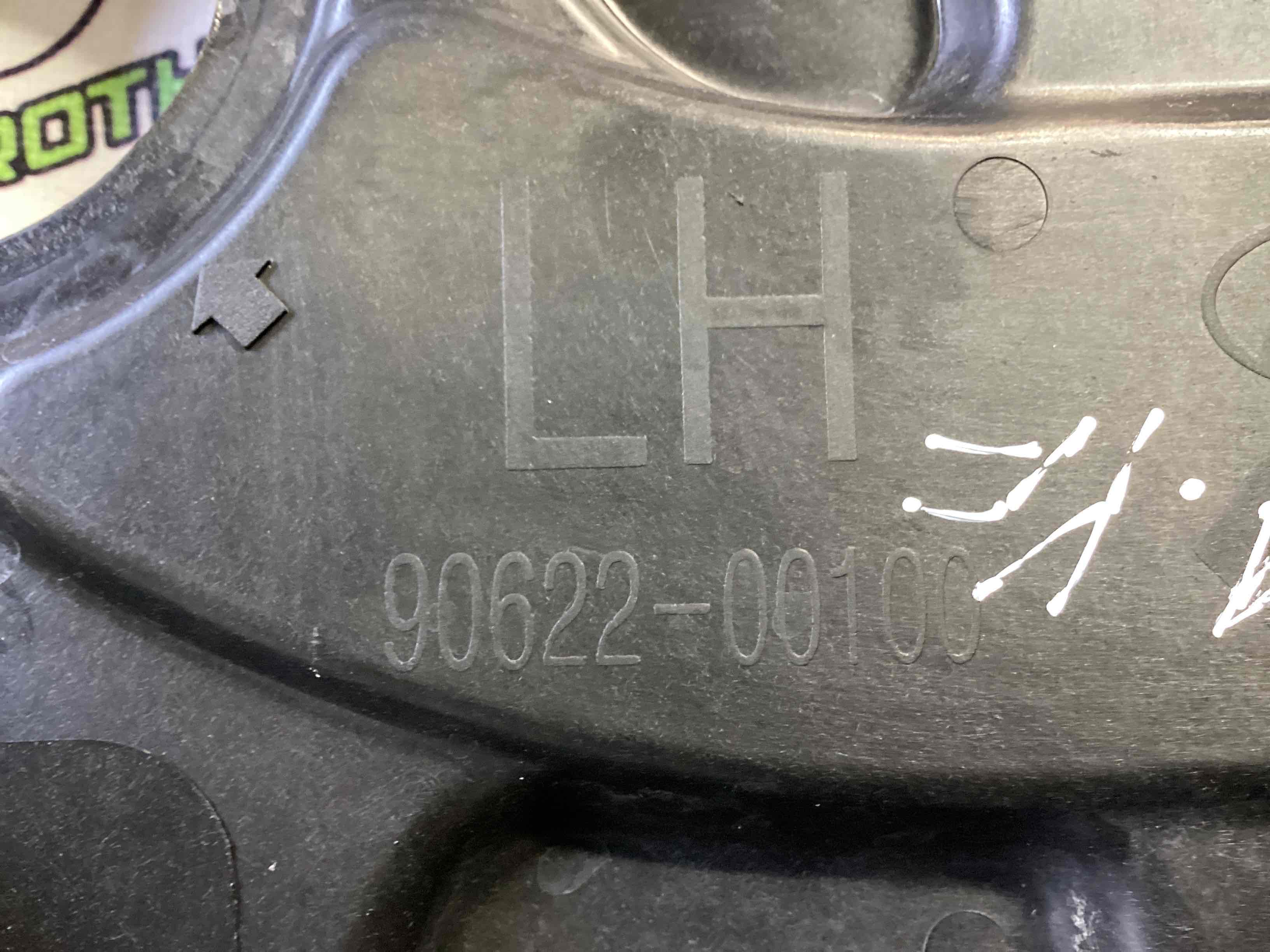 Стеклоподъемник задний левый