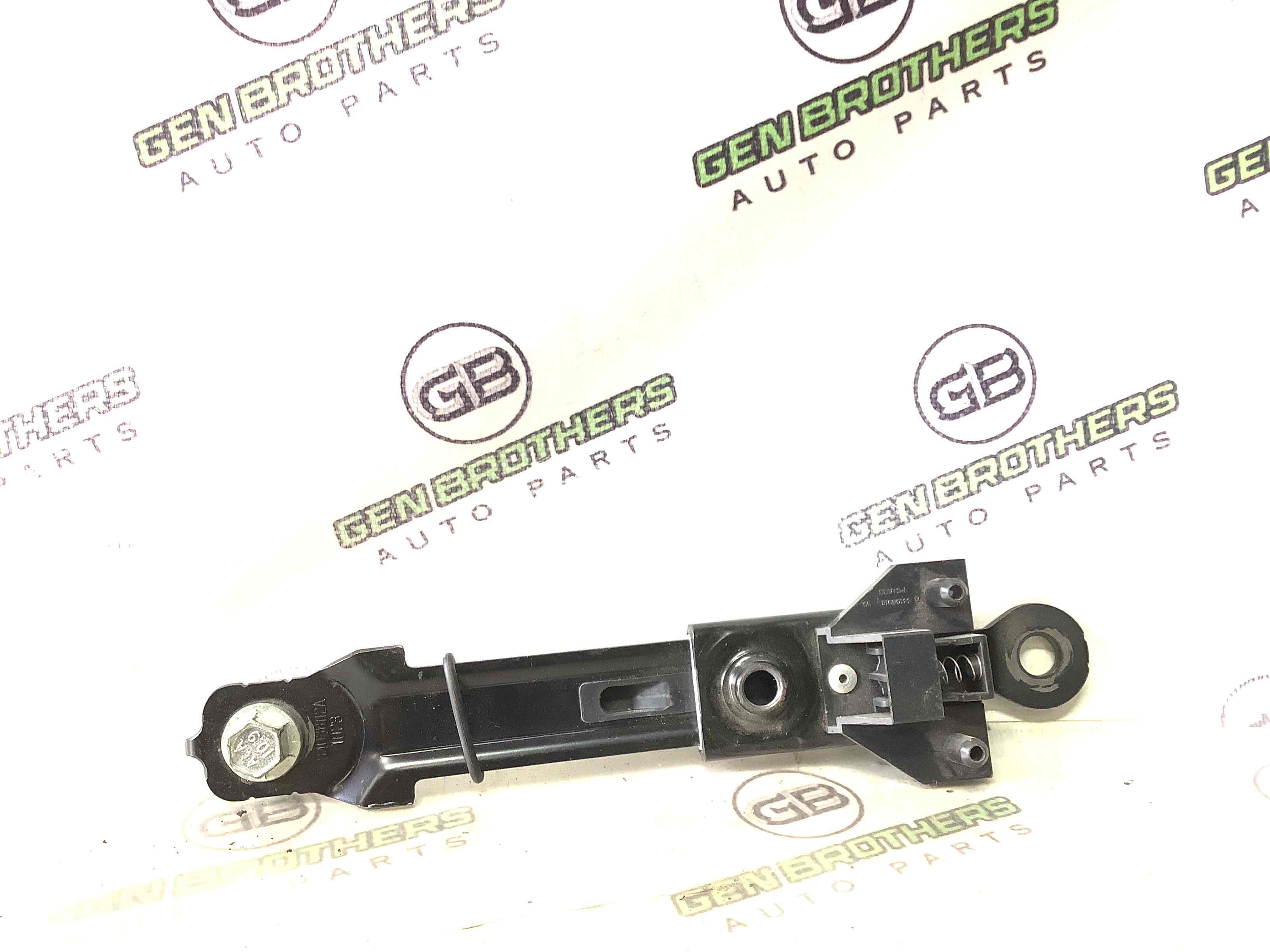 Регулятор высоты ремня безопасности