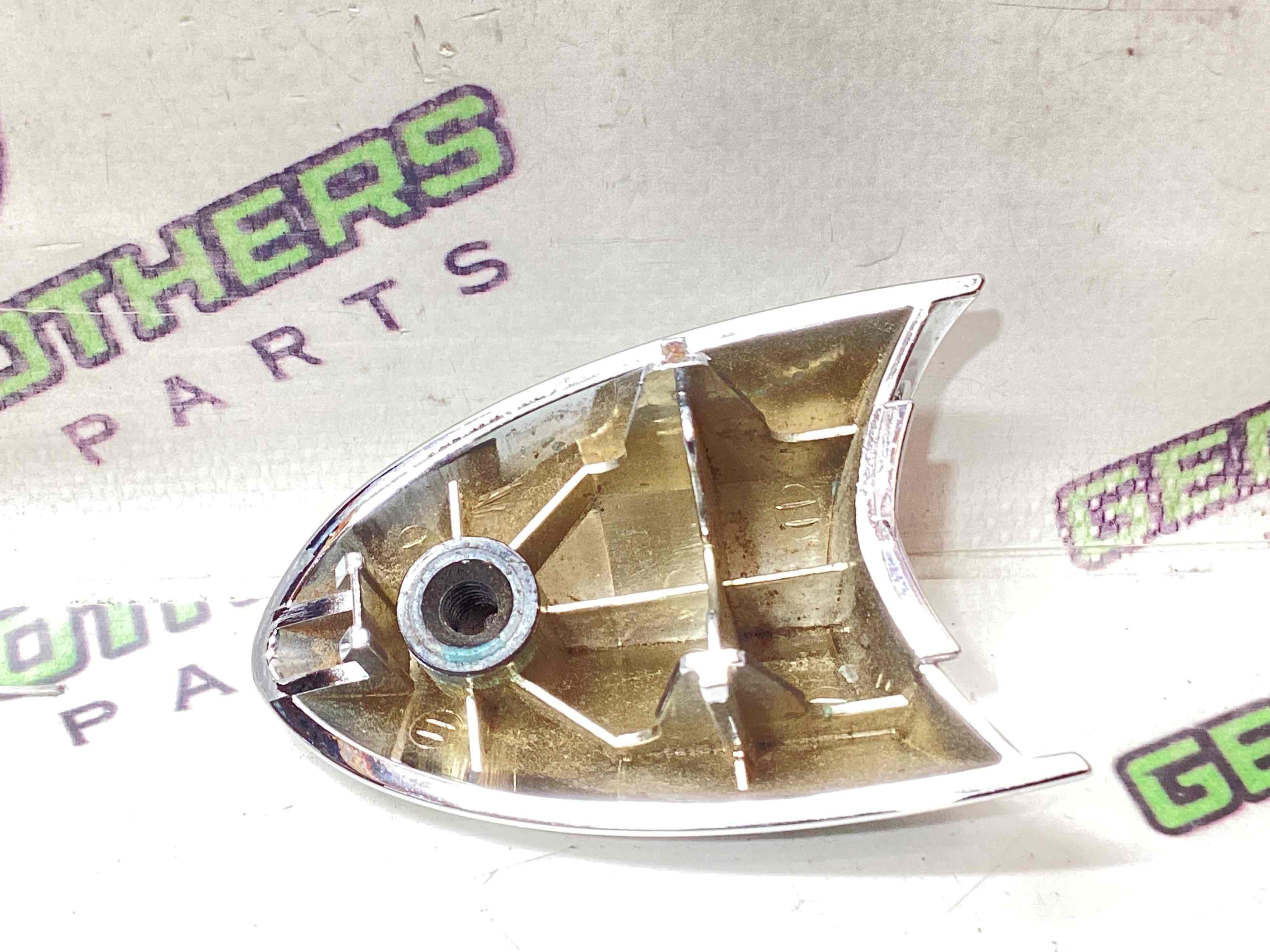 Заглушка ручки двери