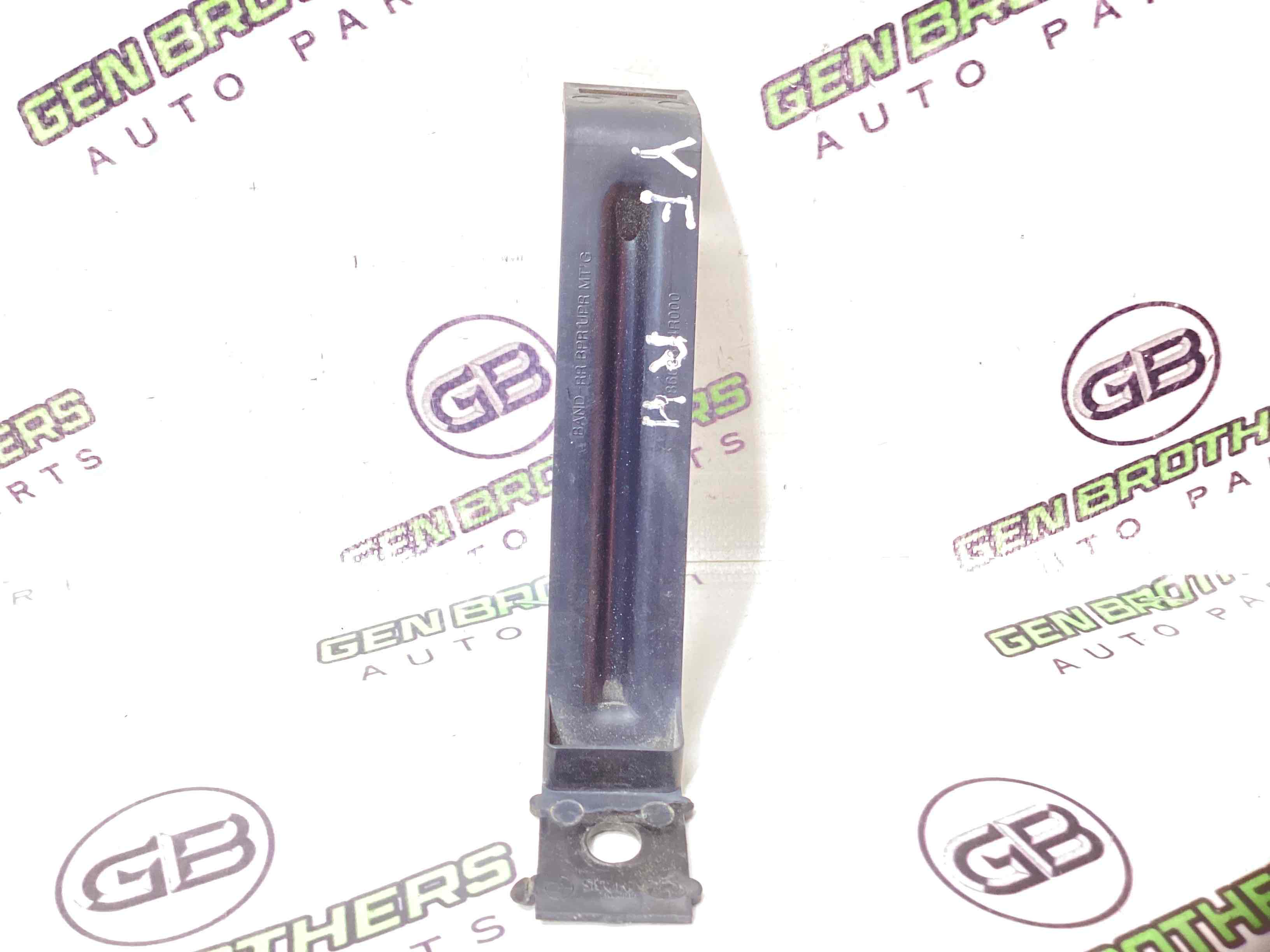 Крепление заднего бампера правое