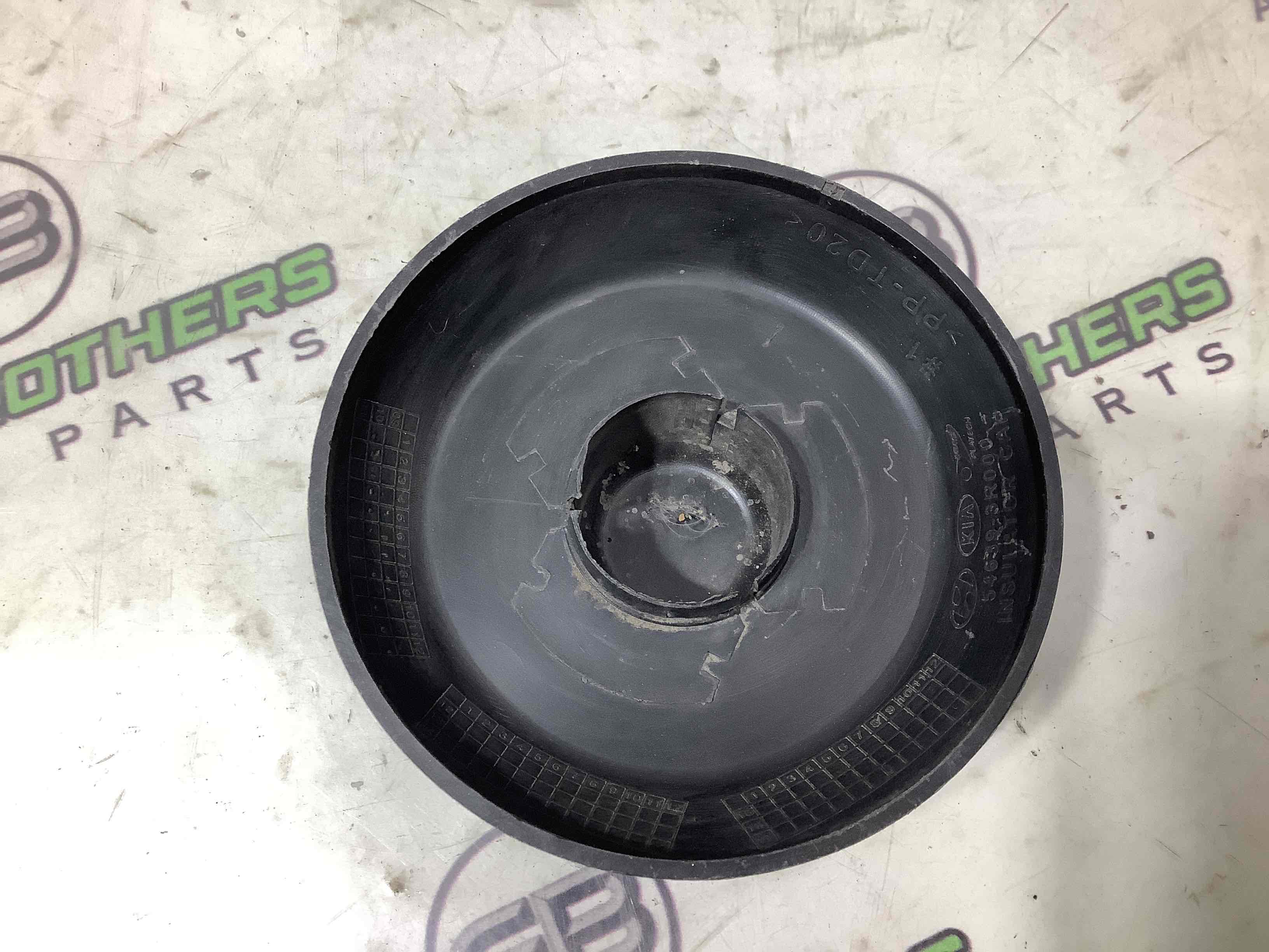 Амортизатор передний левый