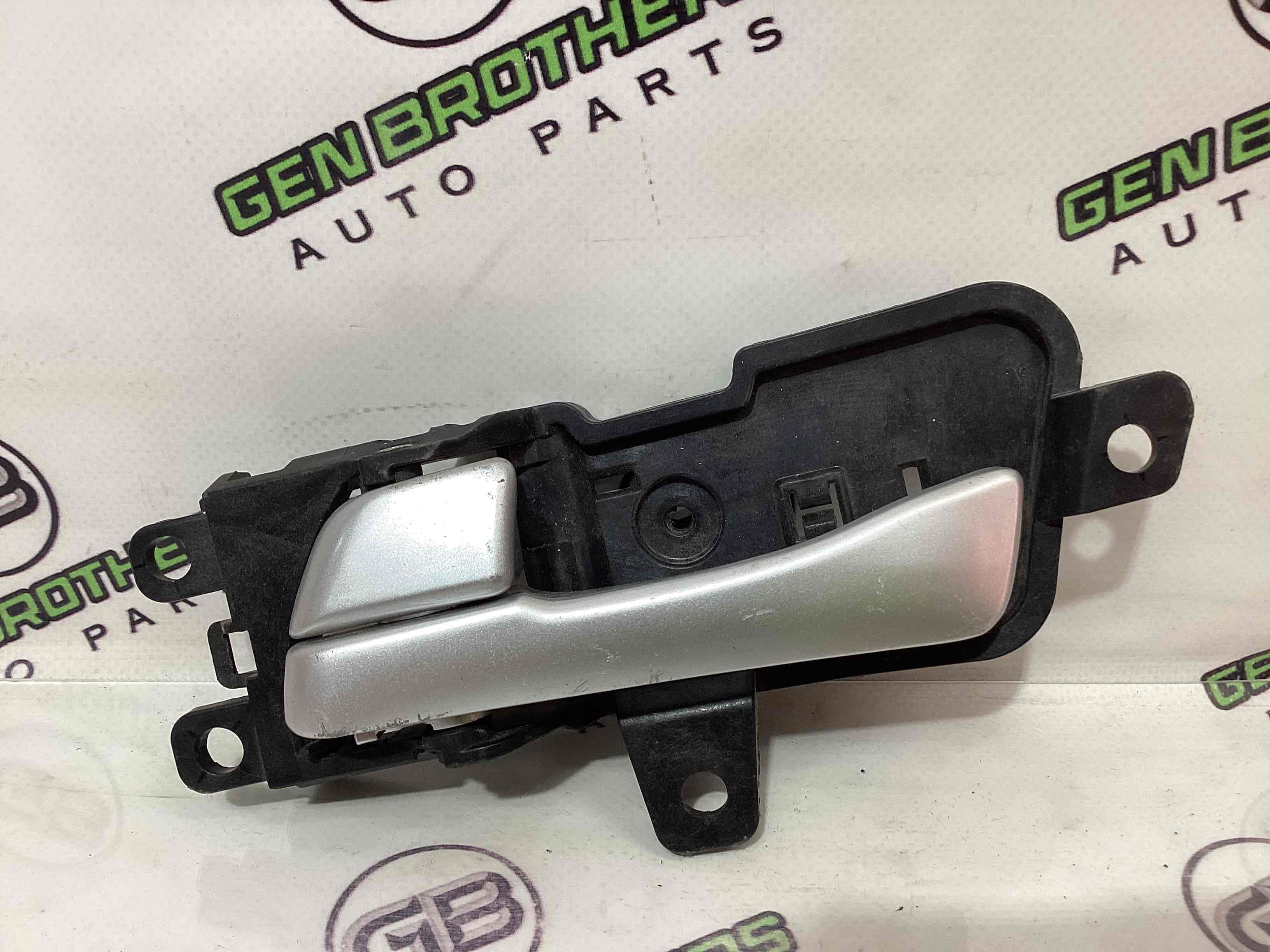 Ручка дверей салона внутренняя, поручень