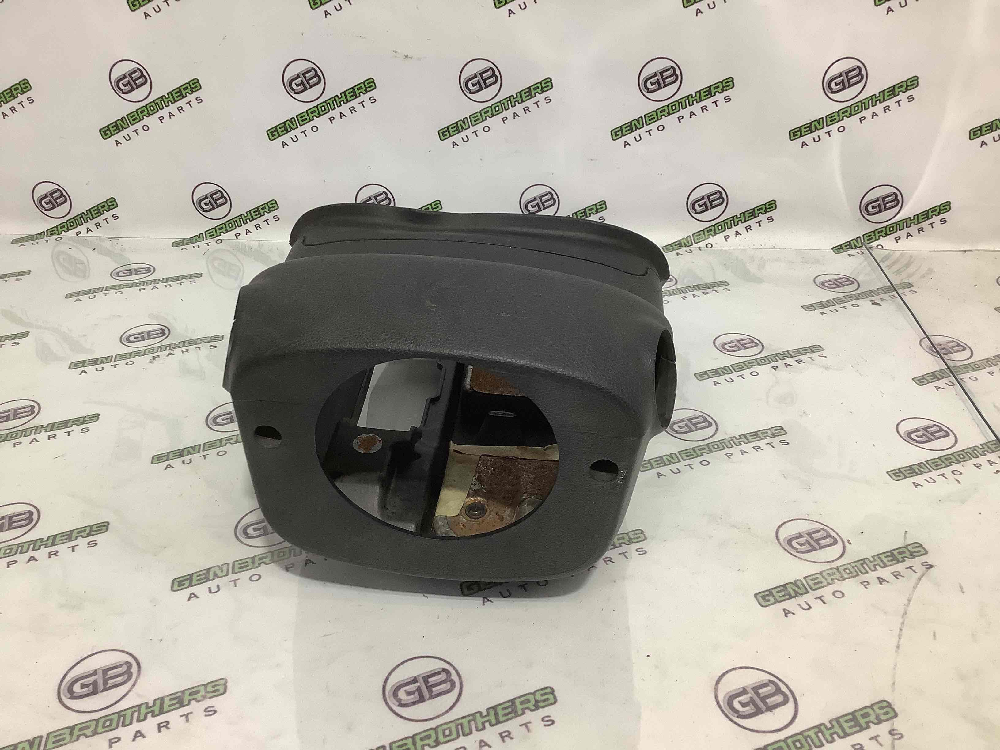 Пластиковые элементы салона