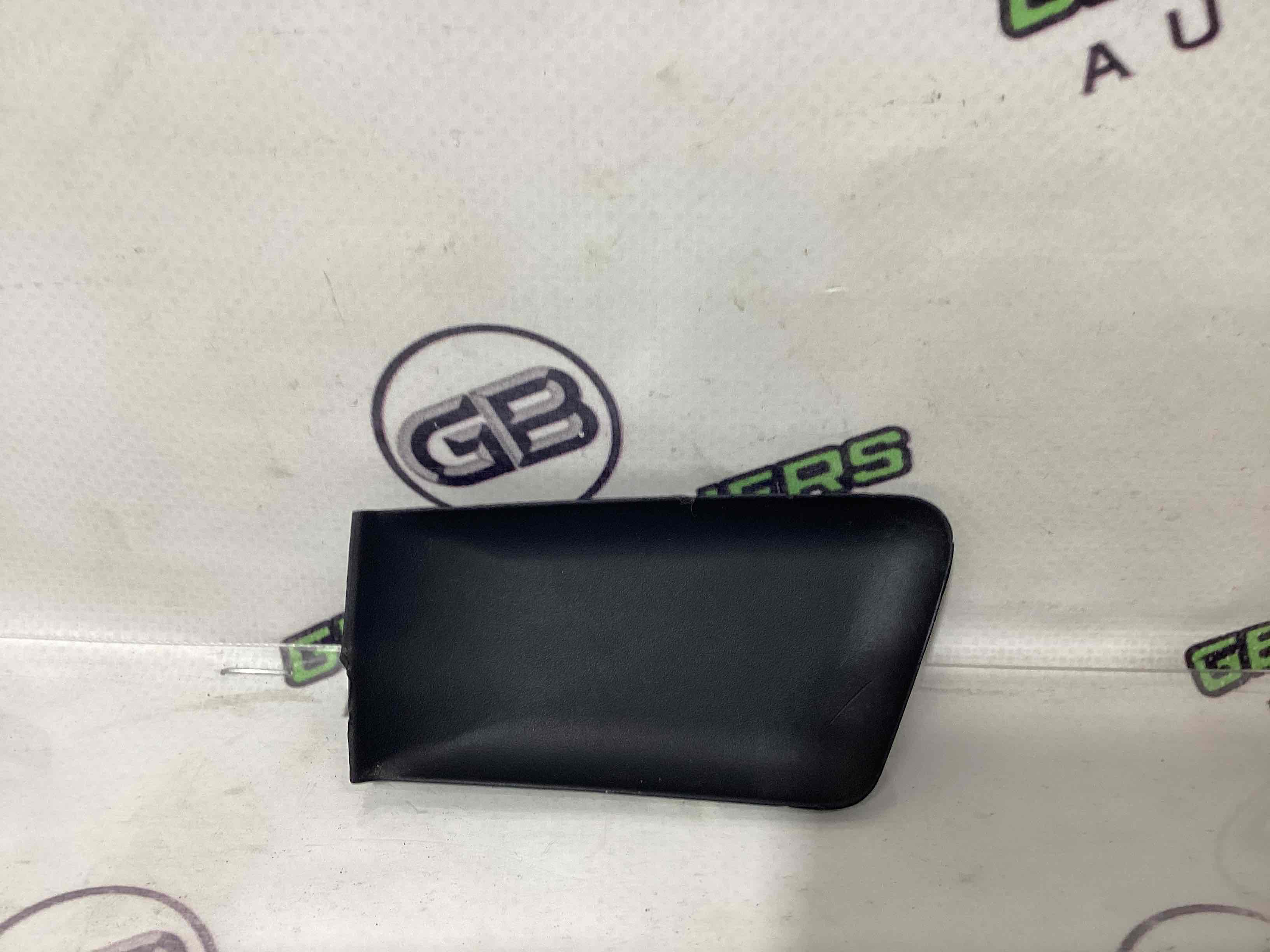 Обшивка дверей и карт