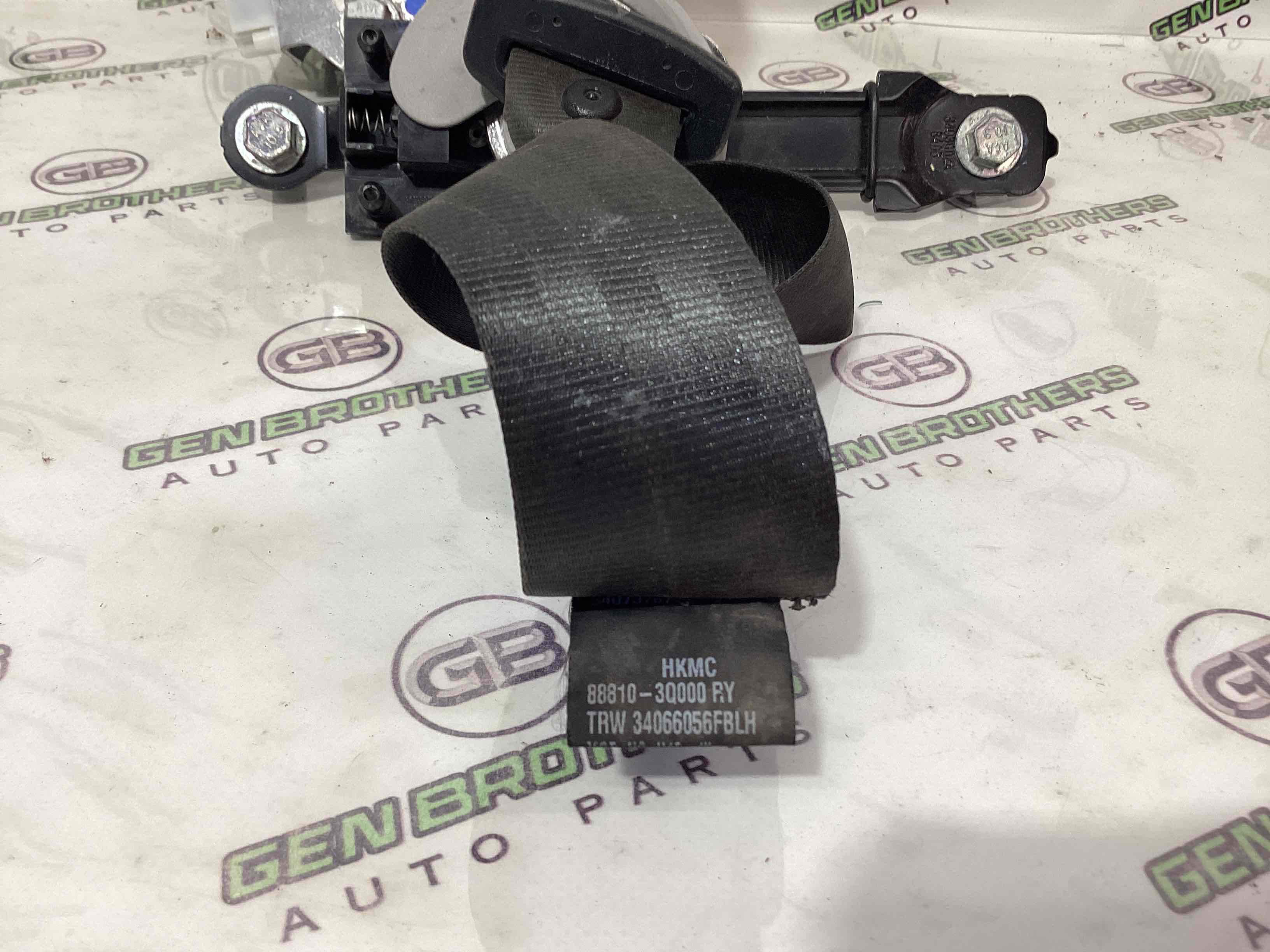 Ремень безопасности