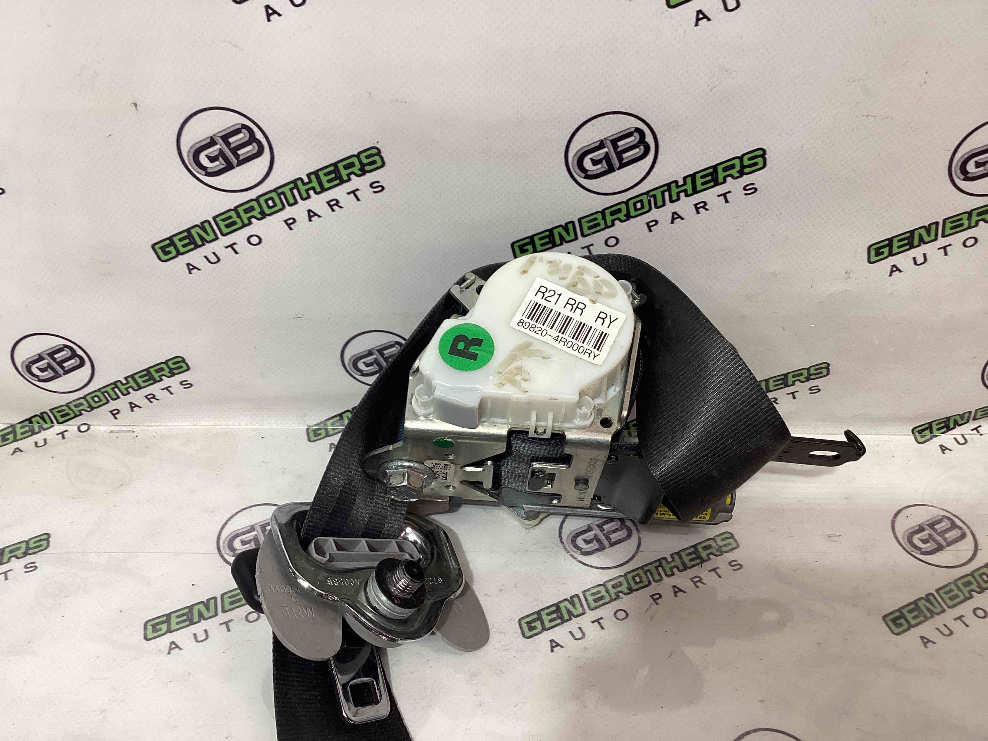 Ремень безопасности