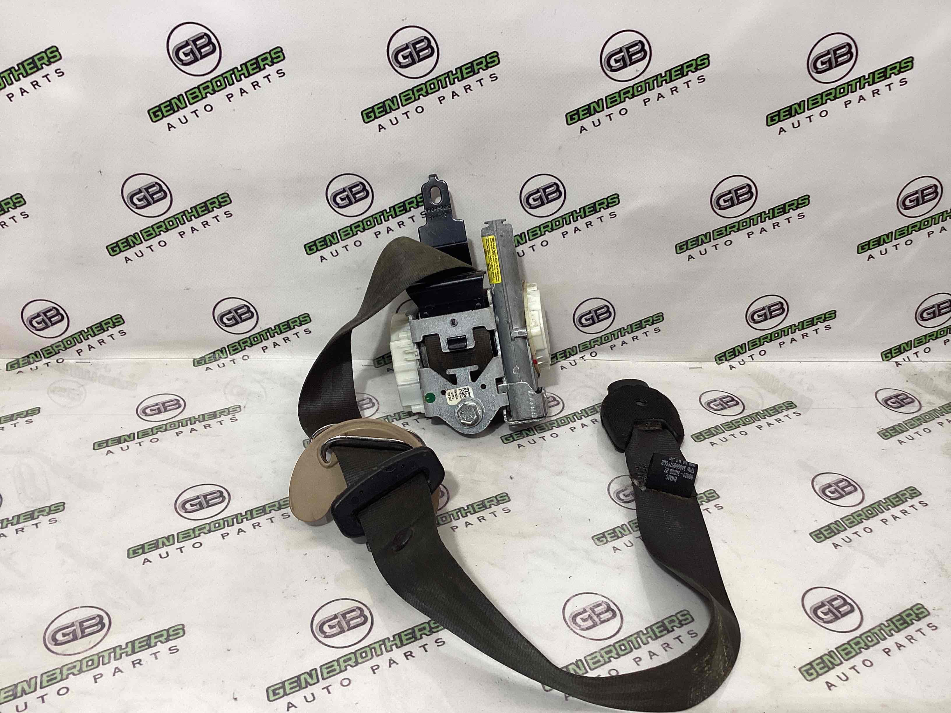 Ремень безопасности