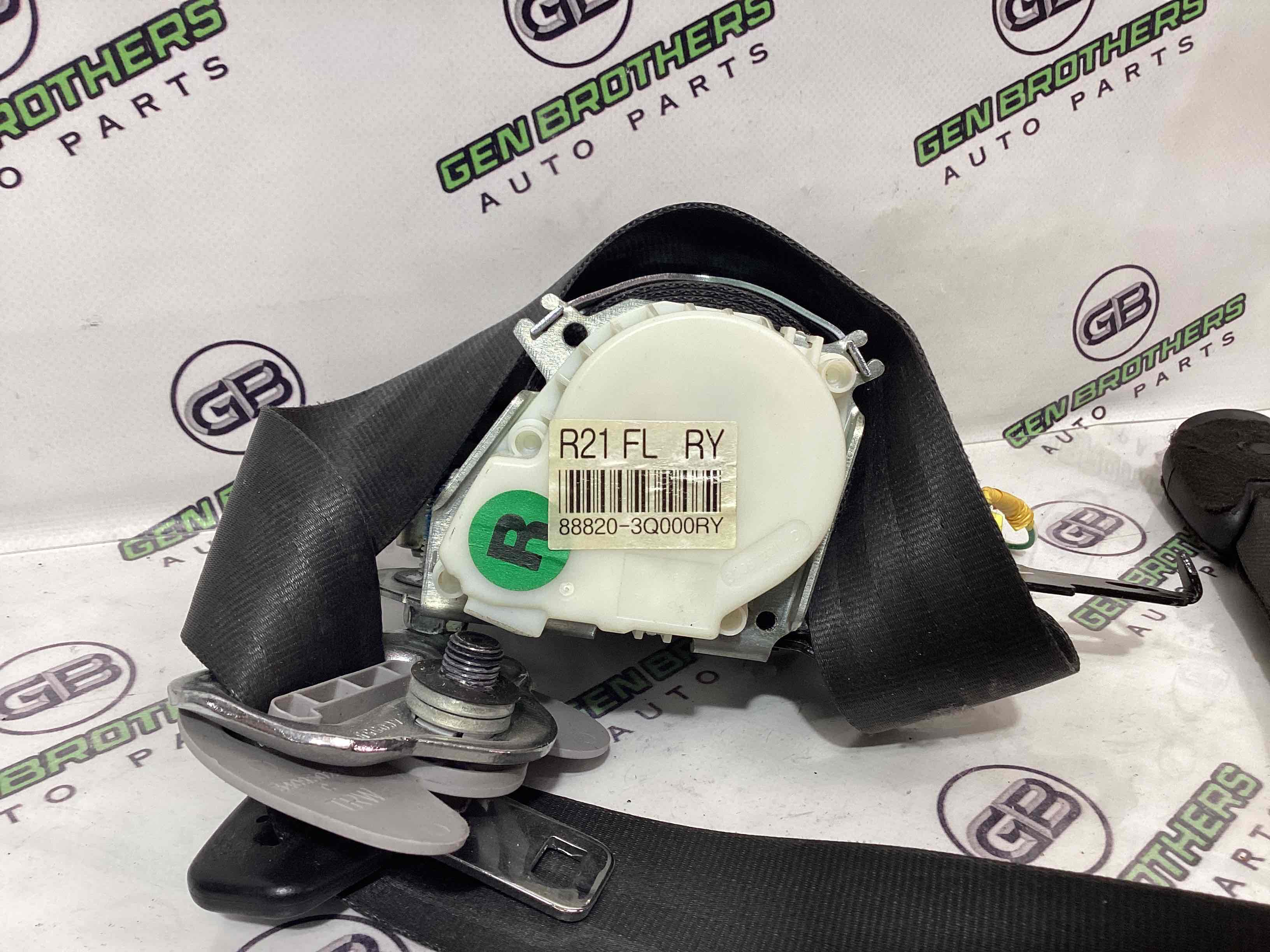 Ремень безопасности