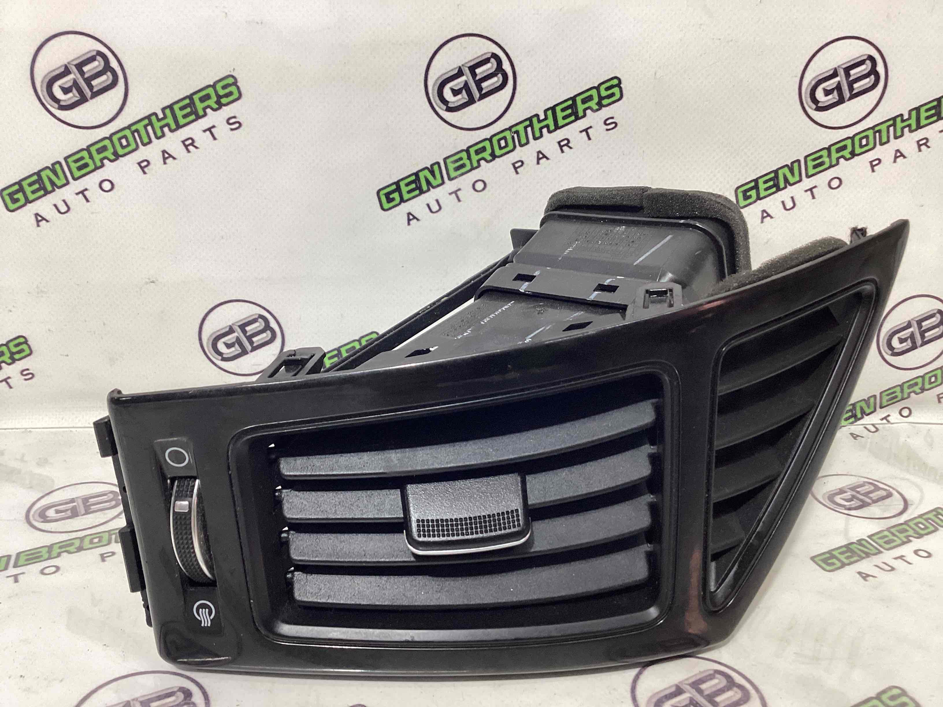 Дефлектор обдува салона