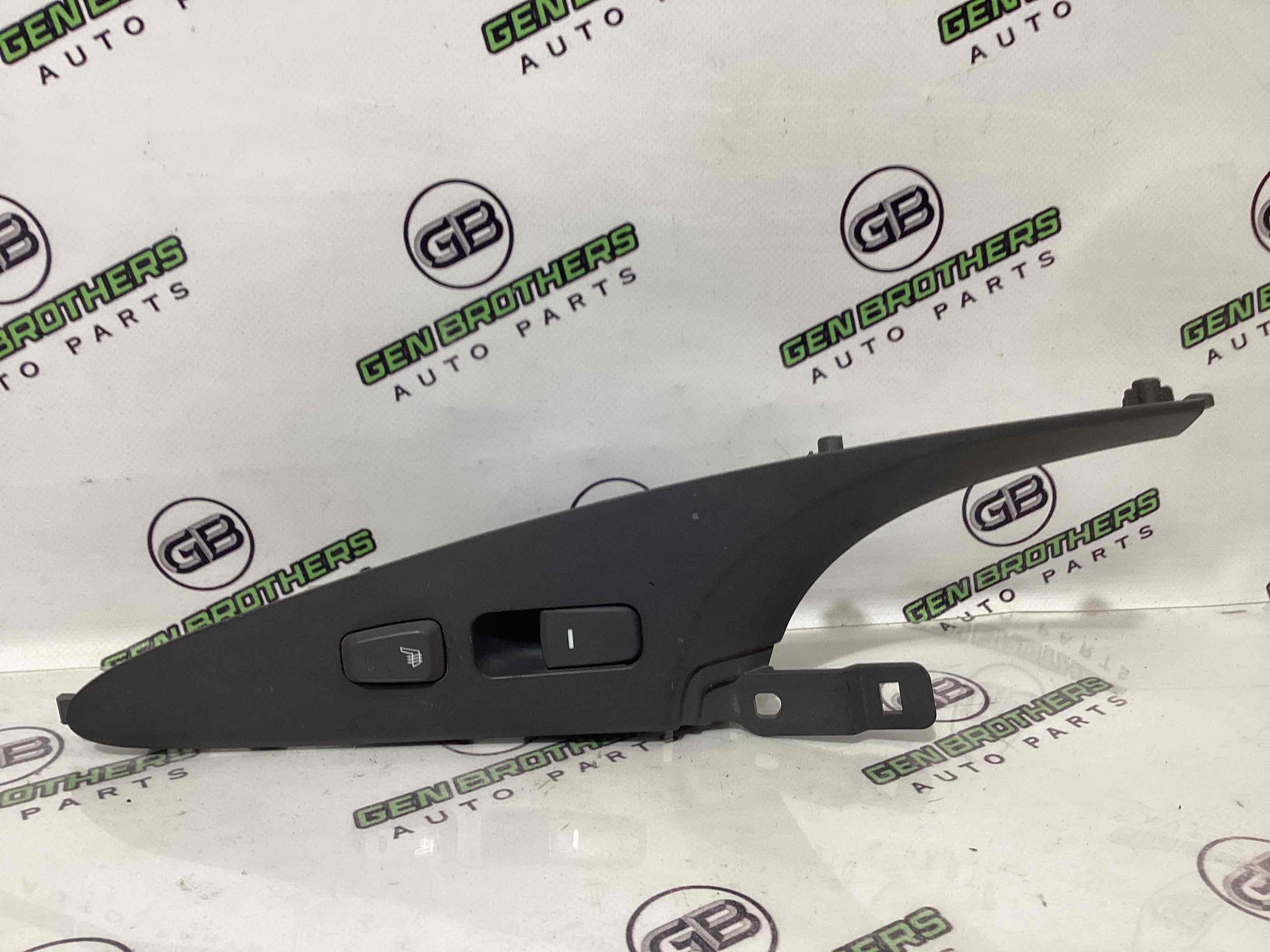 Кнопки управления стеклоподъемниками