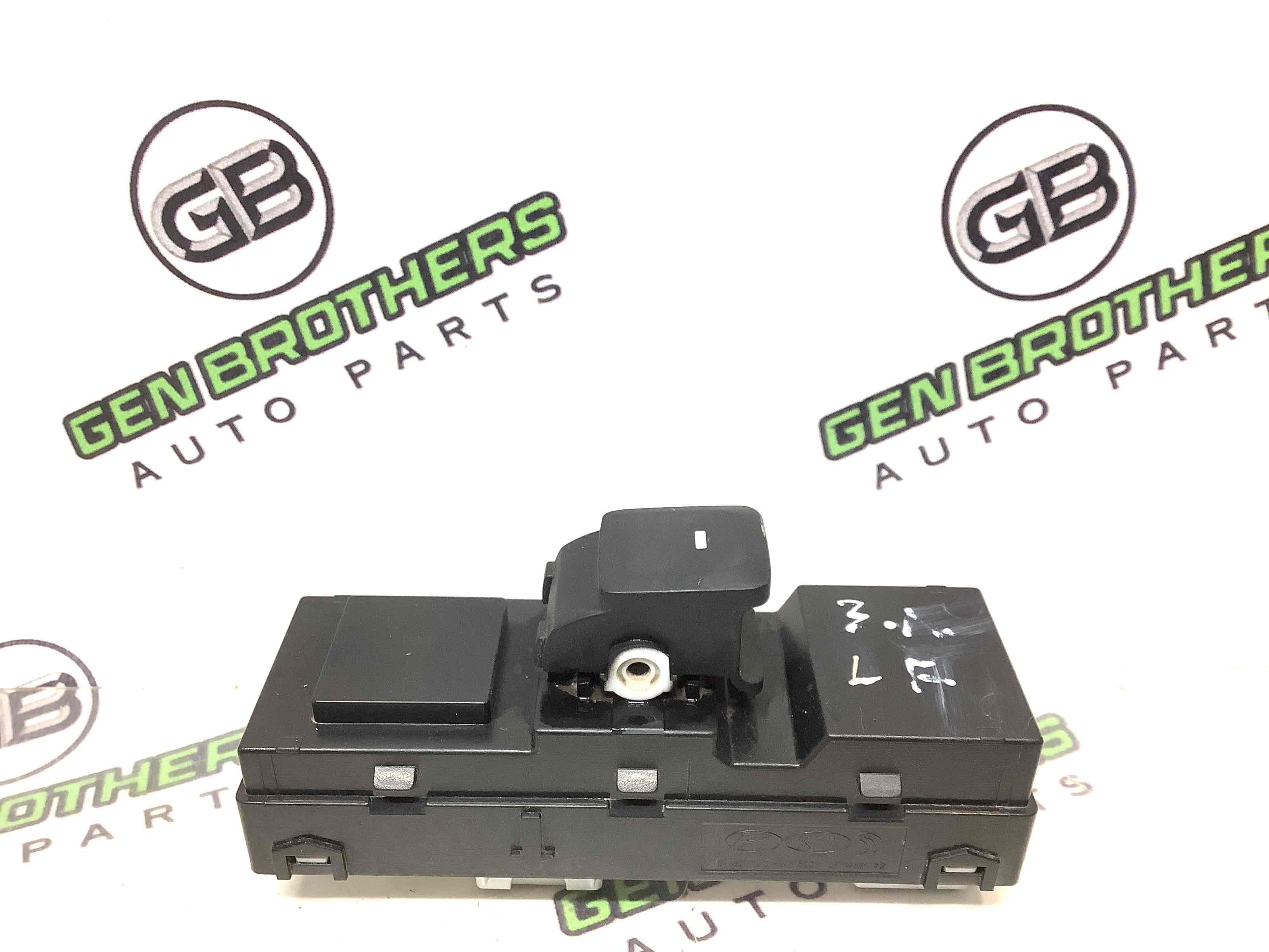 Кнопки керування склопідйомниками