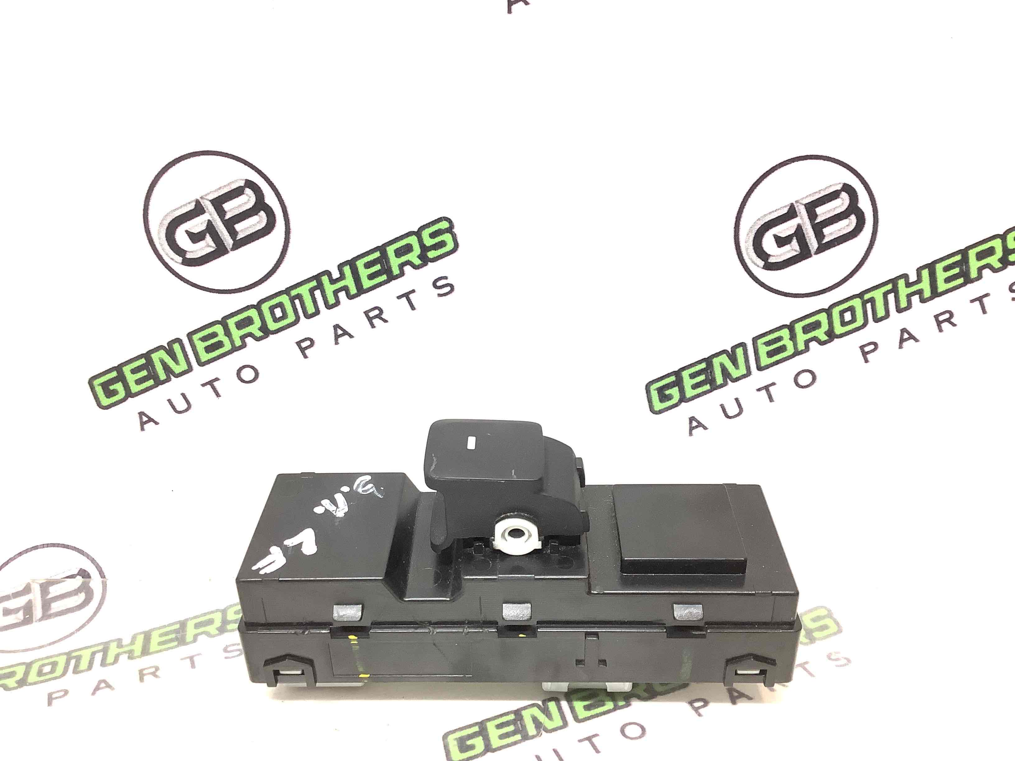 Кнопки керування склопідйомниками